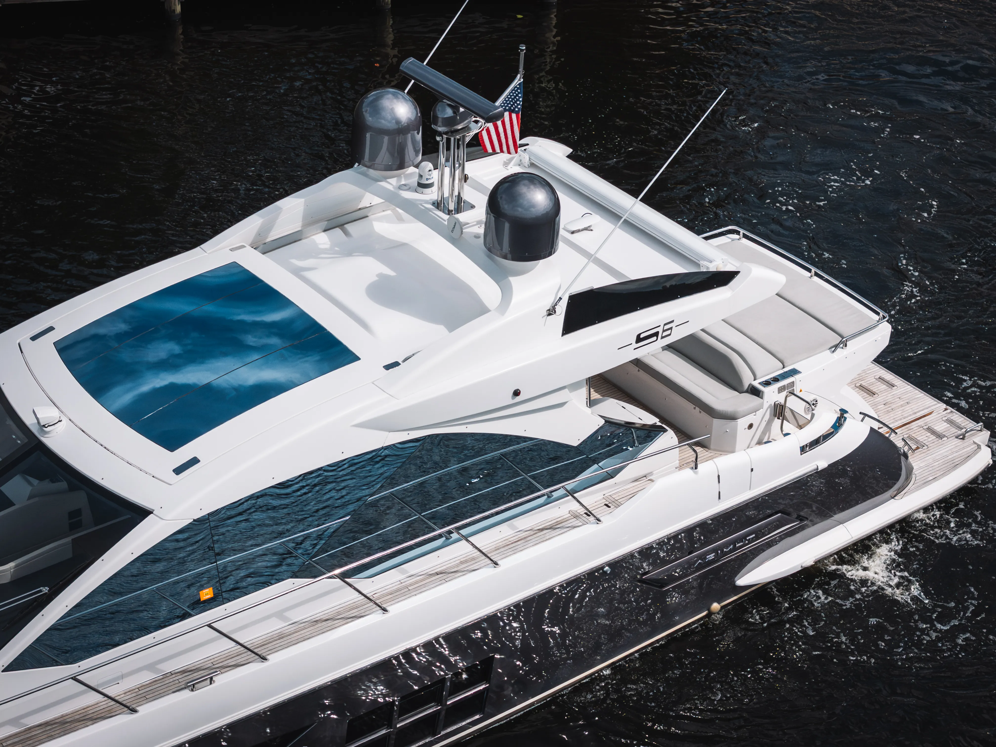 2020 Azimut S6 Image Thumbnail #3