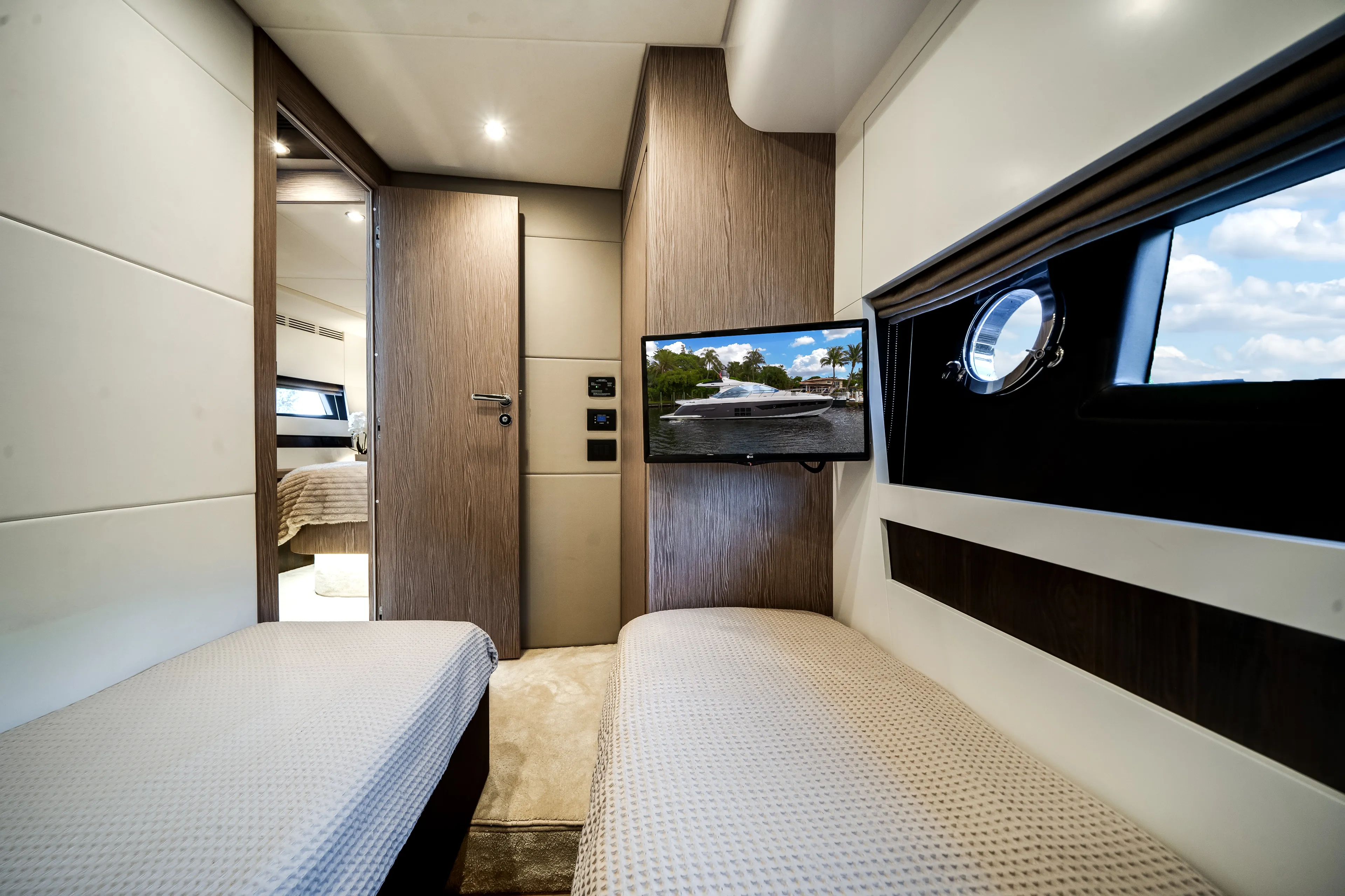 2020 Azimut S6 Image Thumbnail #46