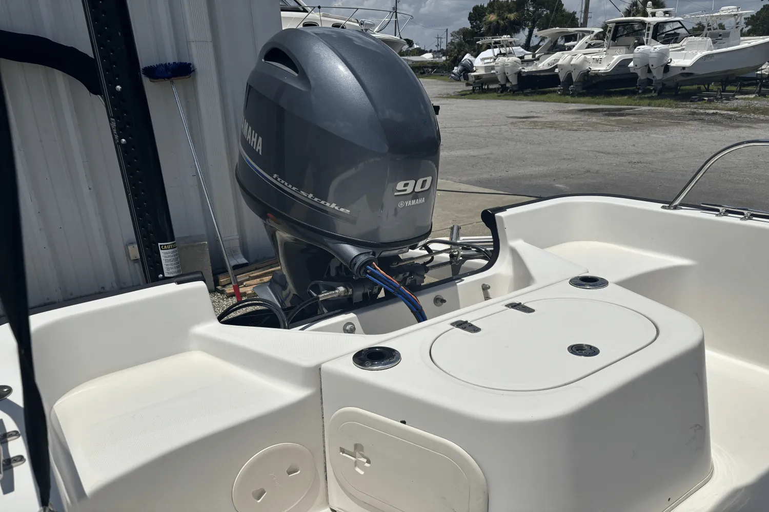 2016 Boston Whaler 170 MONTAUK Image Thumbnail #5
