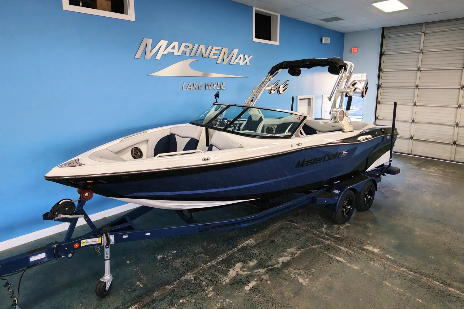 2021 Mastercraft XT23 Image Thumbnail #1