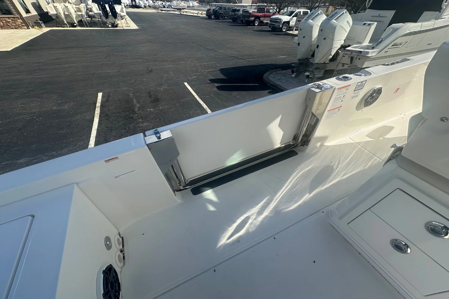 2026 Boston Whaler 280 Dauntless Image Thumbnail #5