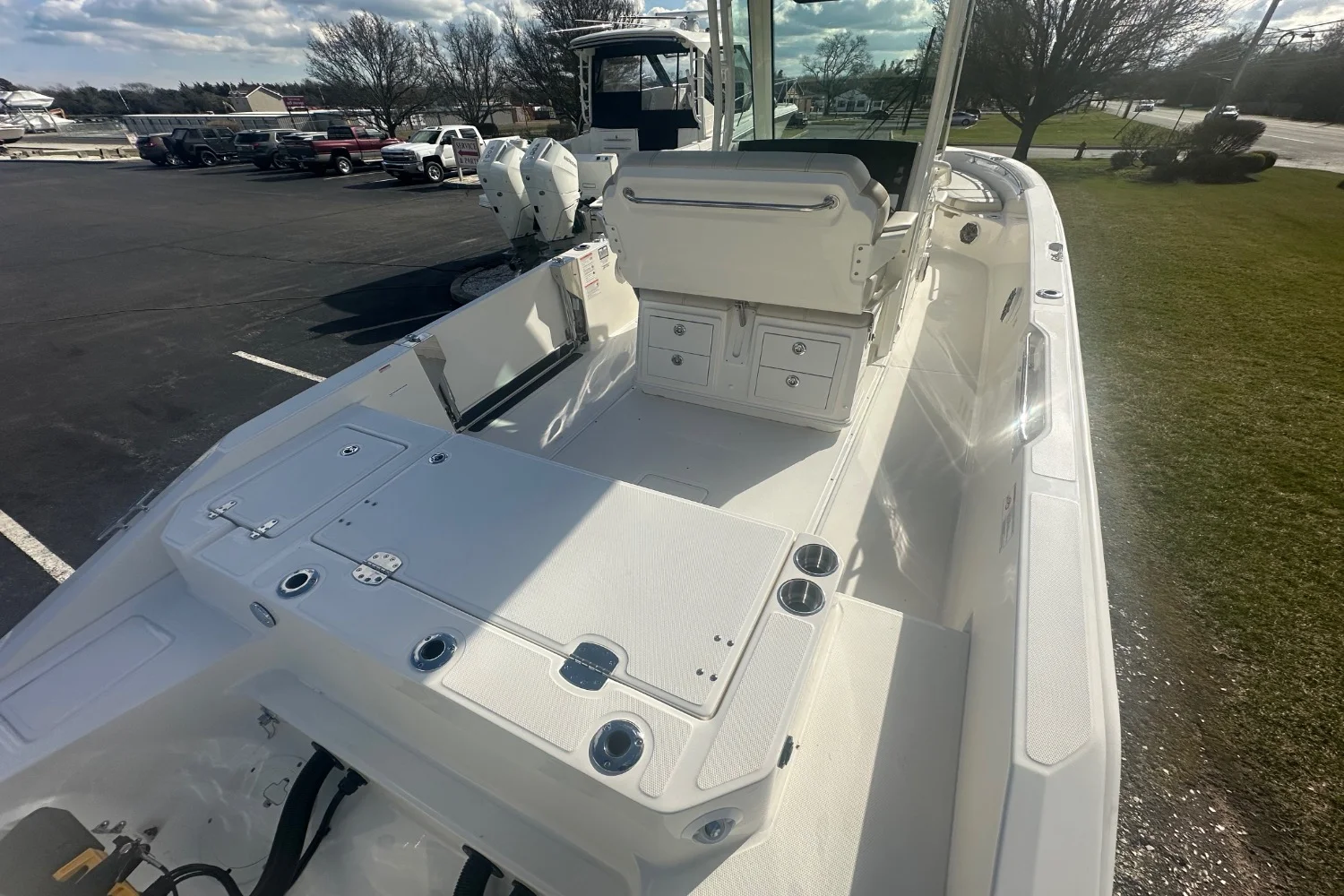 2026 Boston Whaler 280 Dauntless Image Thumbnail #3