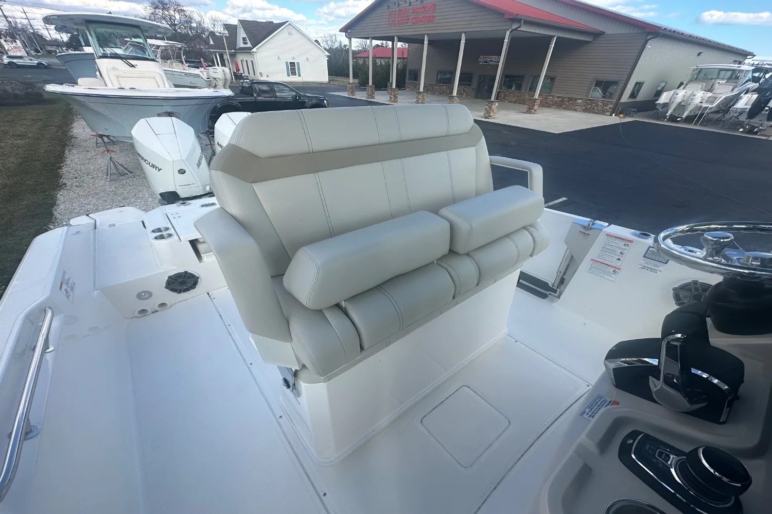 2026 Boston Whaler 280 Dauntless Image Thumbnail #8