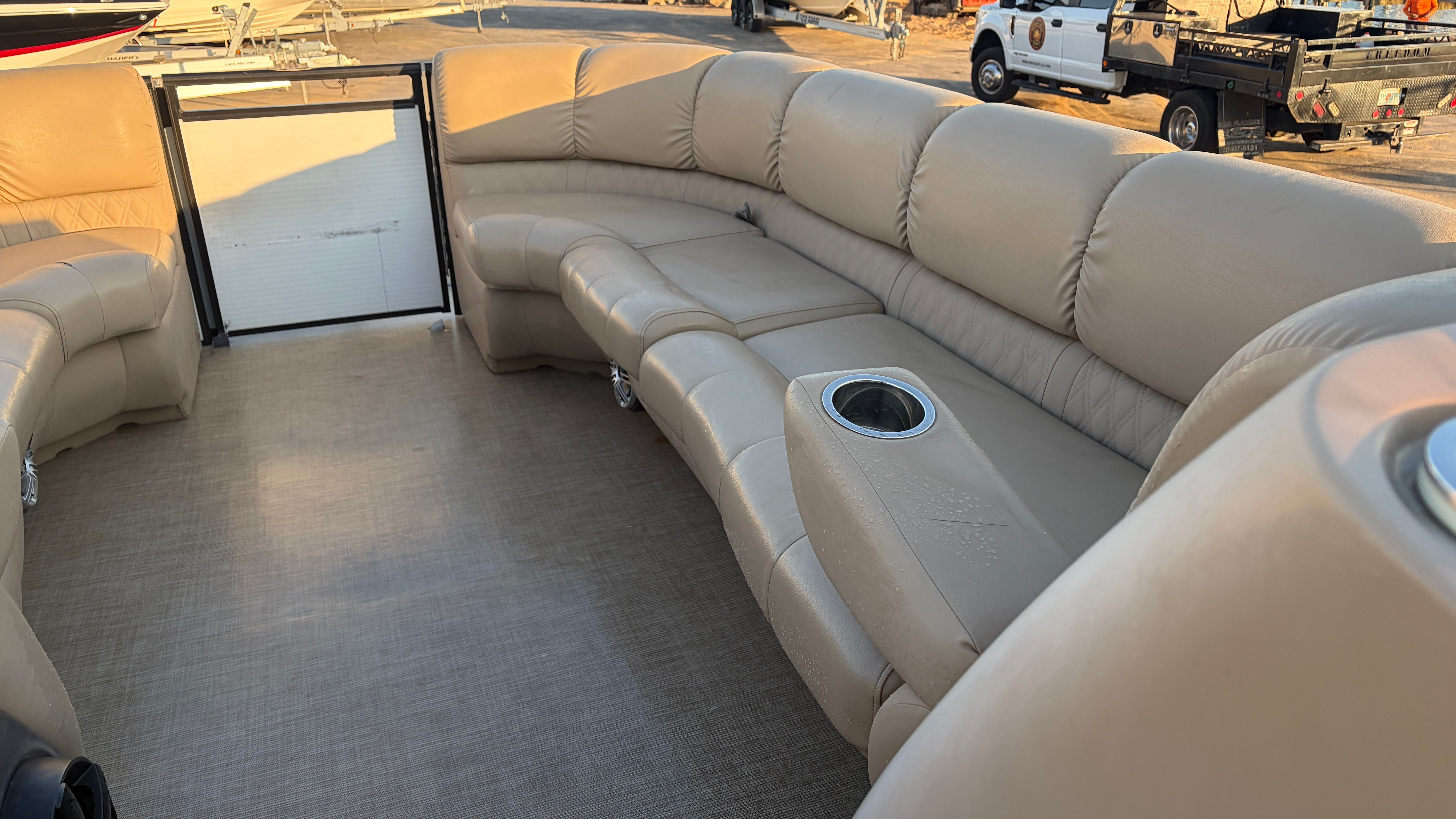 2018 Harris SL240 Image Thumbnail #27