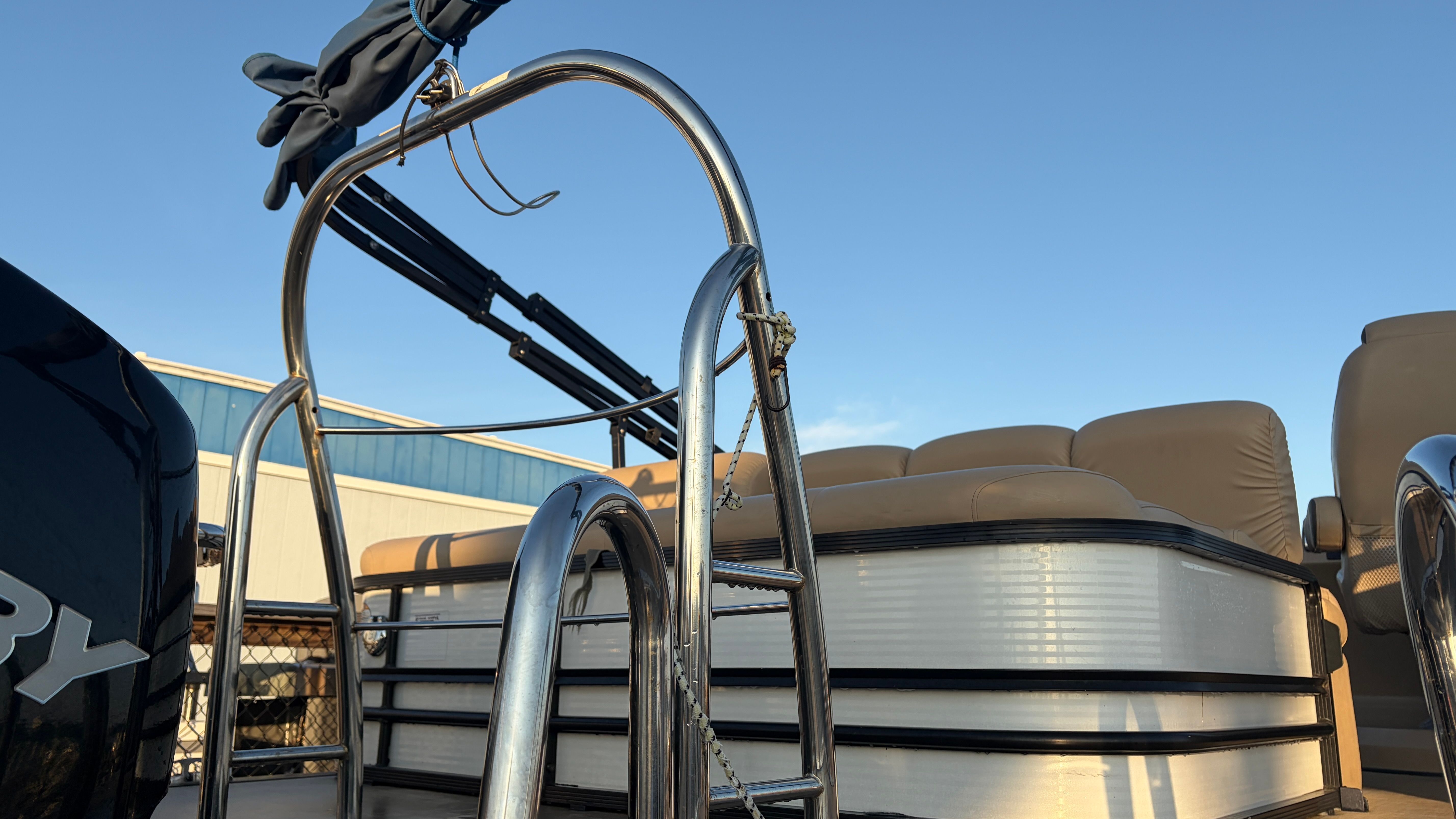 2018 Harris SL240 Image Thumbnail #9