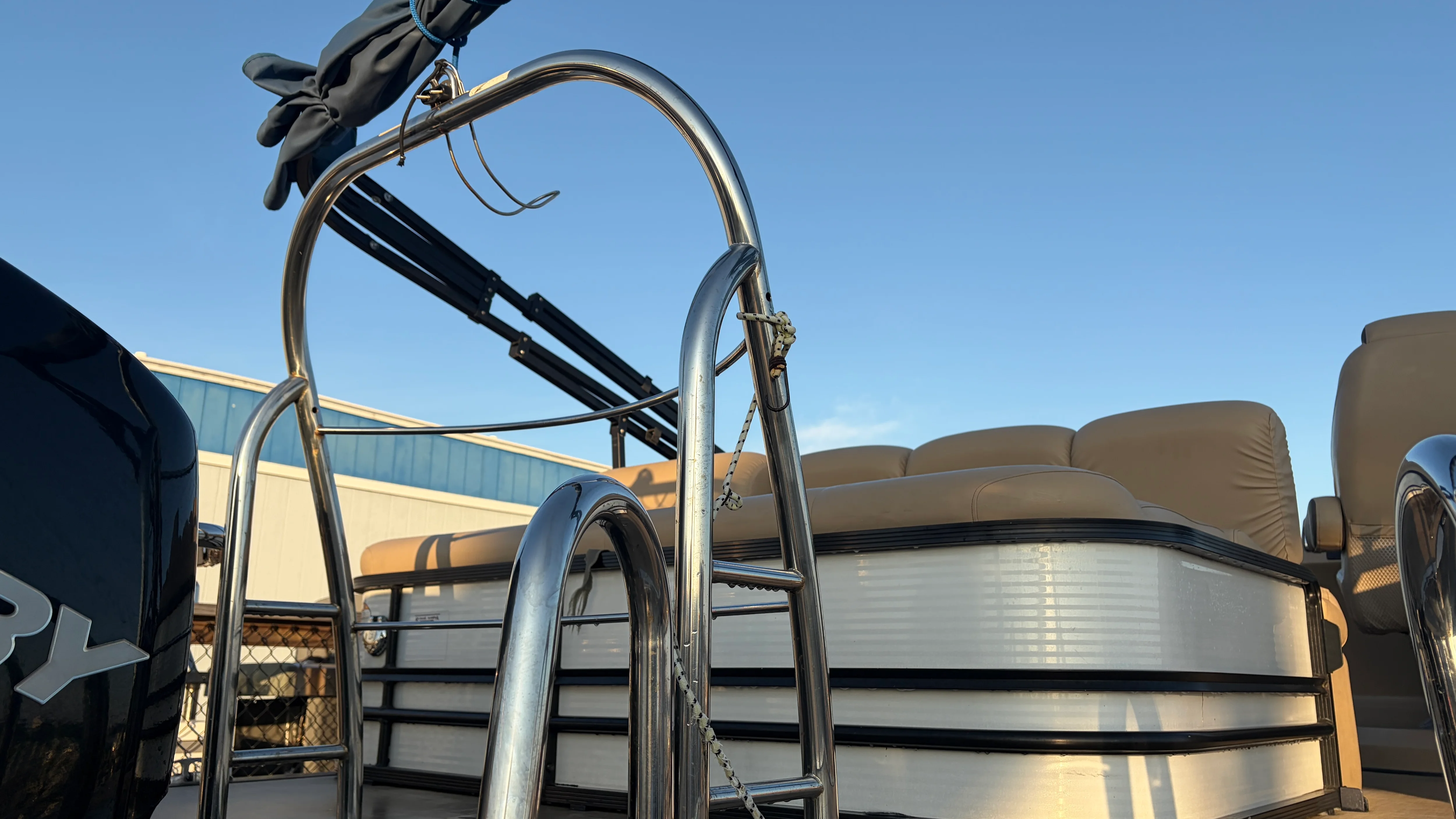 2018 Harris SL240 Image Thumbnail #9