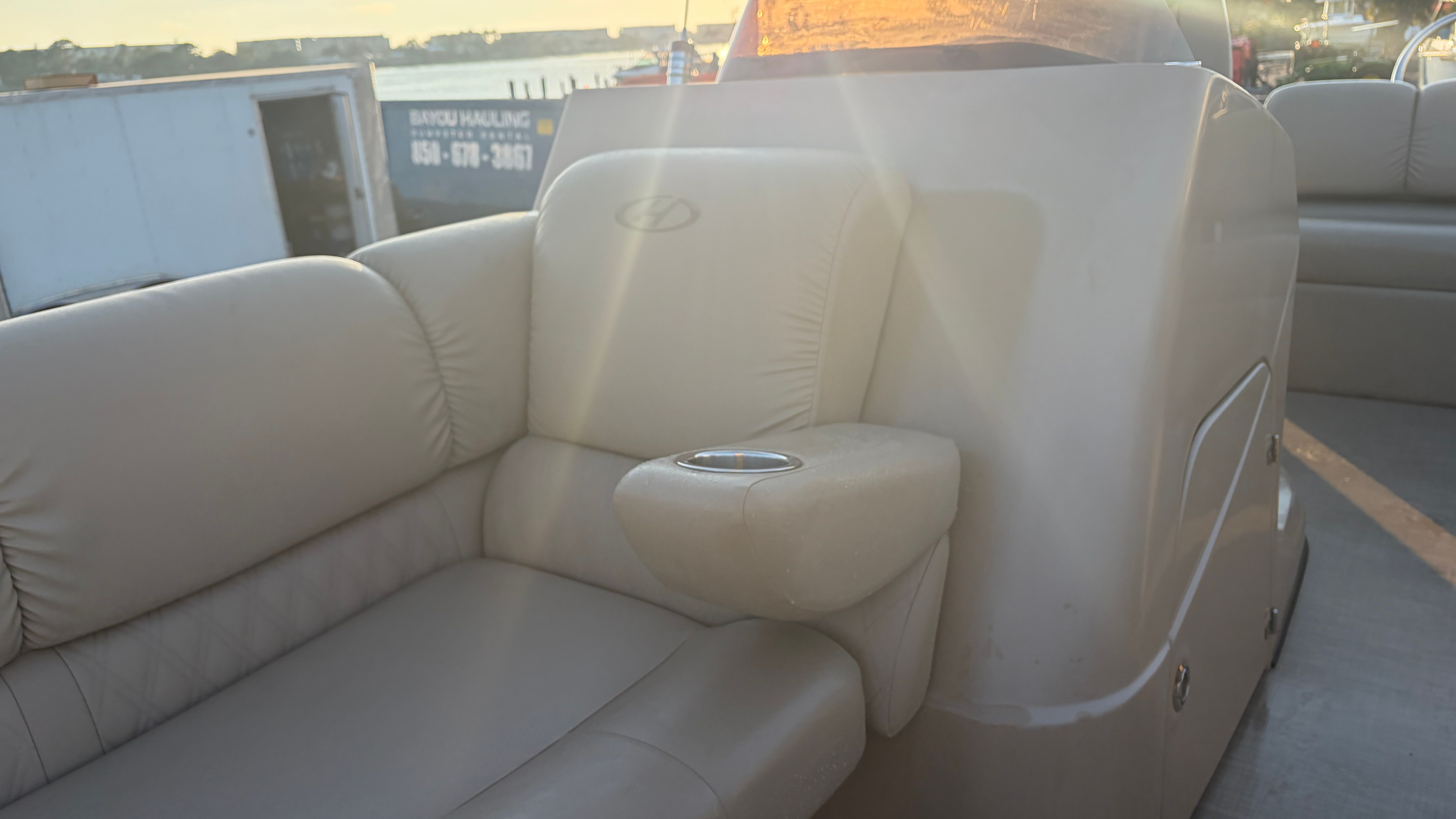 2018 Harris SL240 Image Thumbnail #33