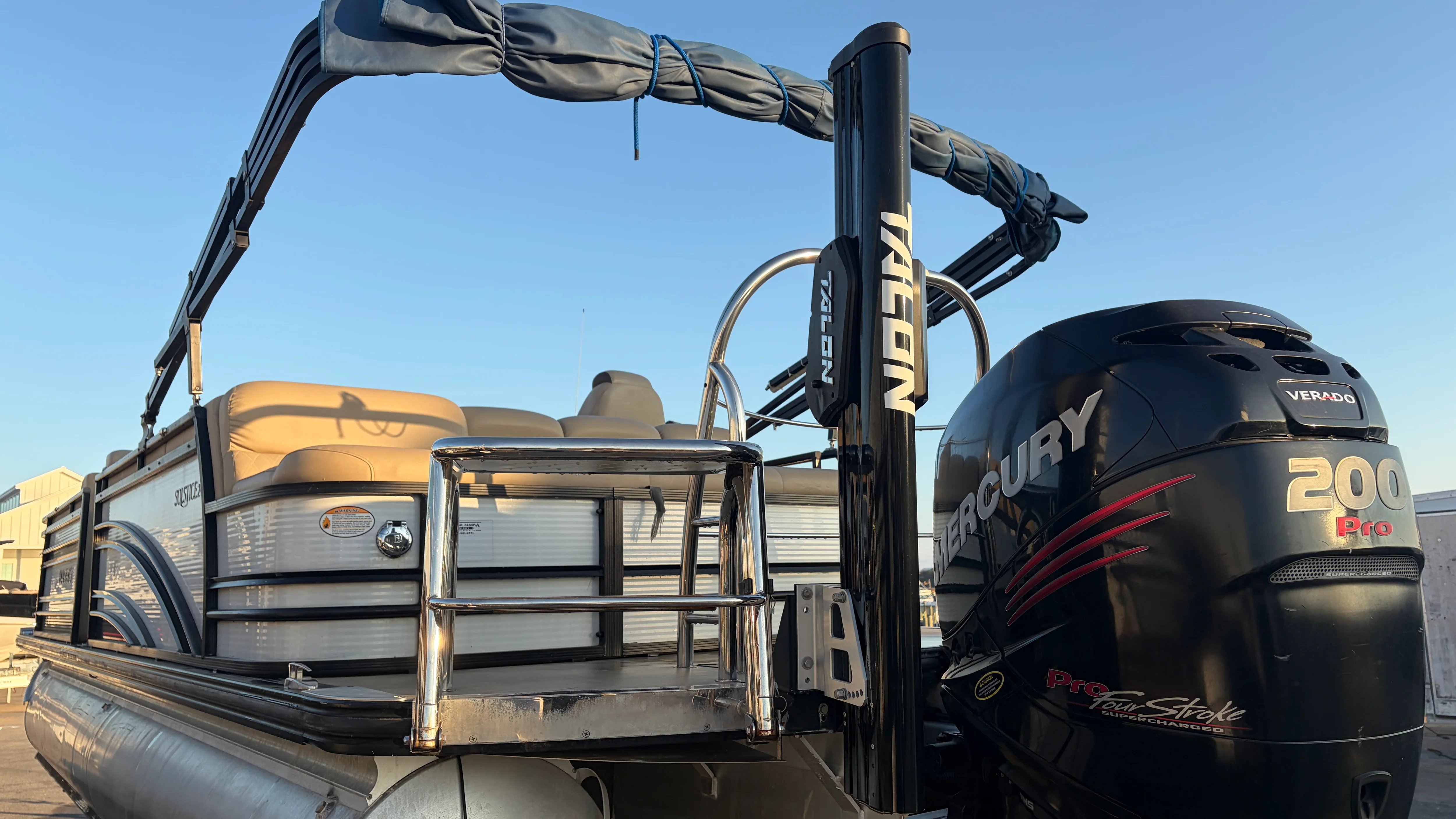 2018 Harris SL240 Image Thumbnail #4