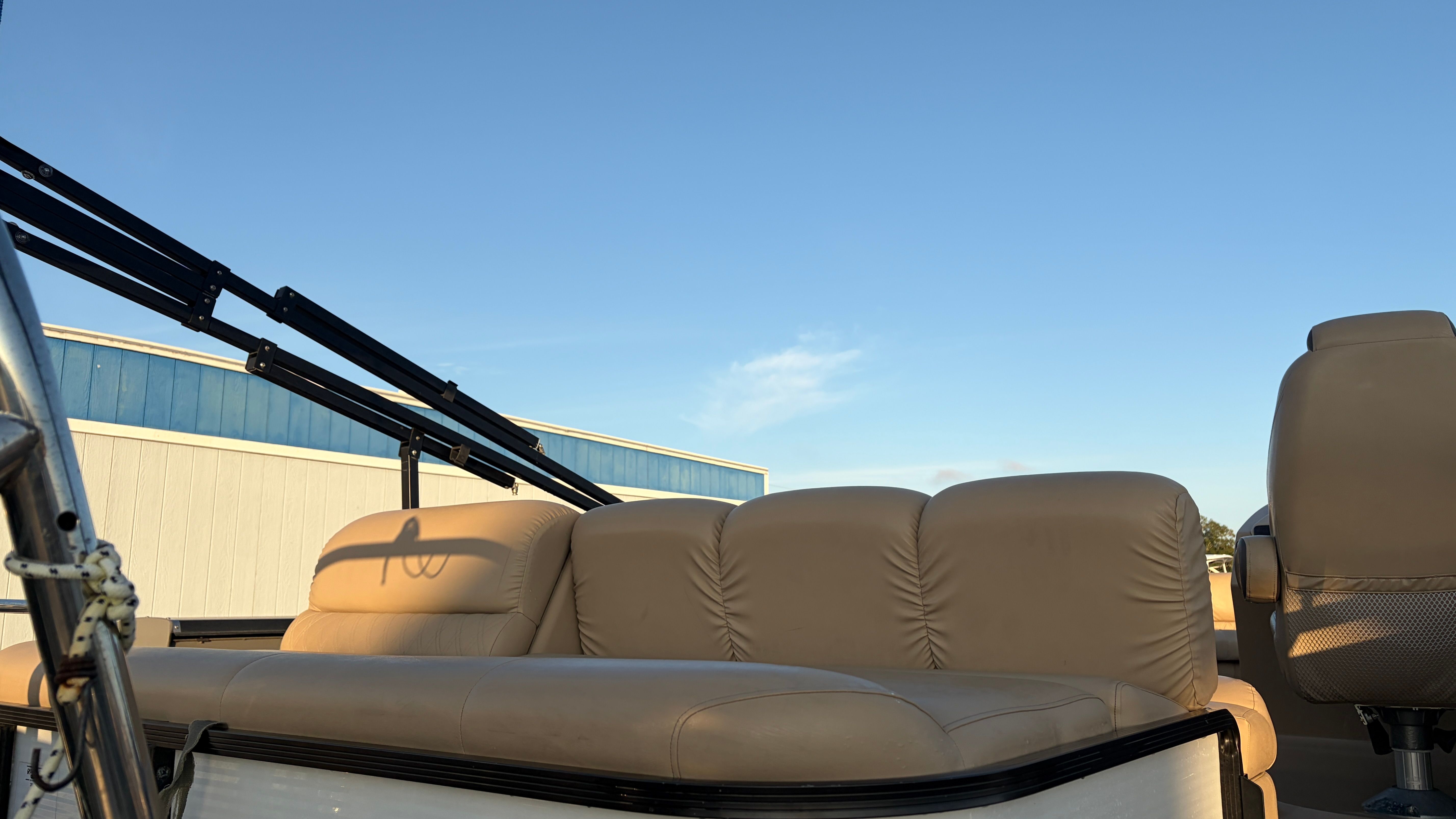 2018 Harris SL240 Image Thumbnail #13