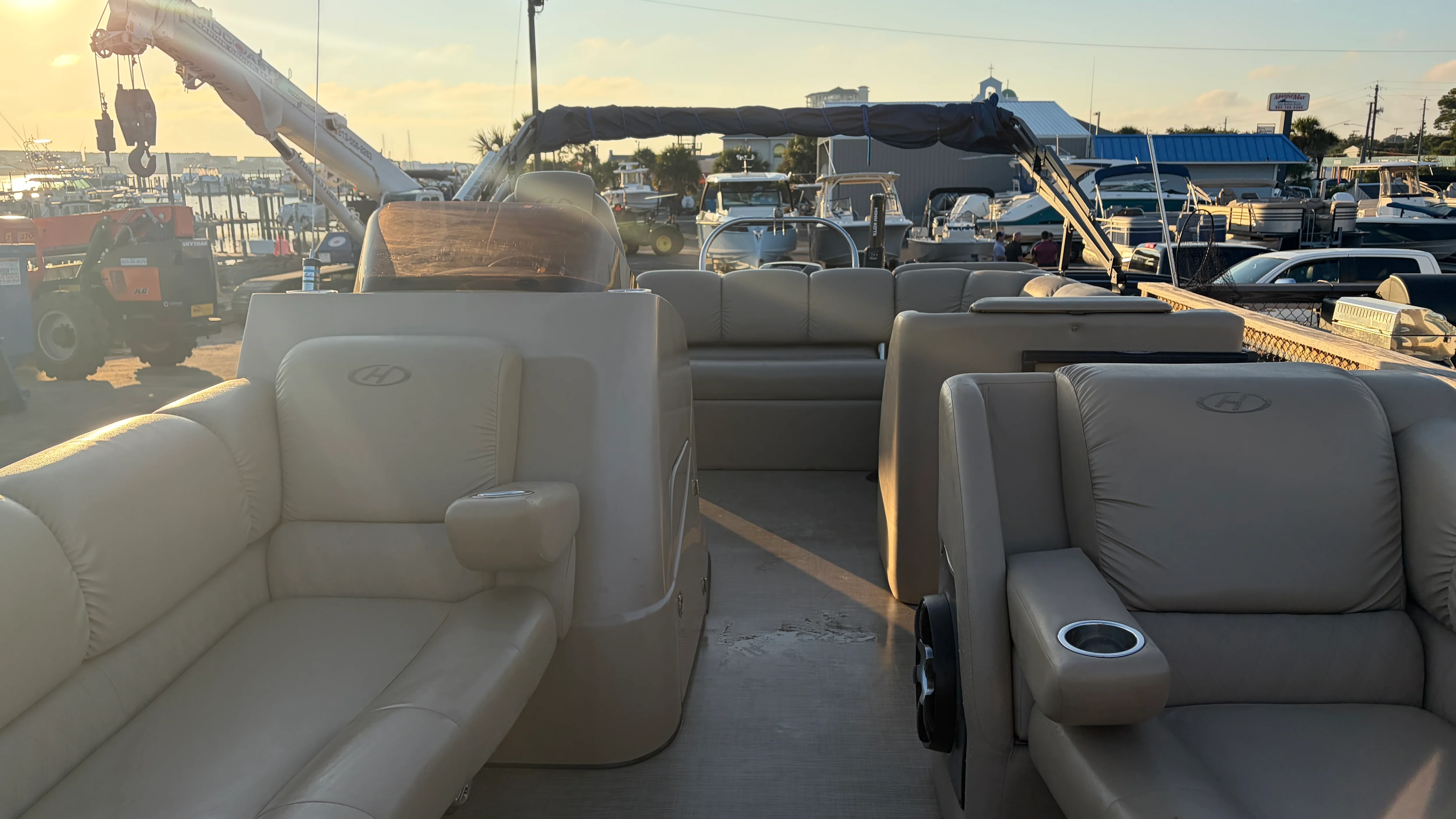 2018 Harris SL240 Image Thumbnail #32