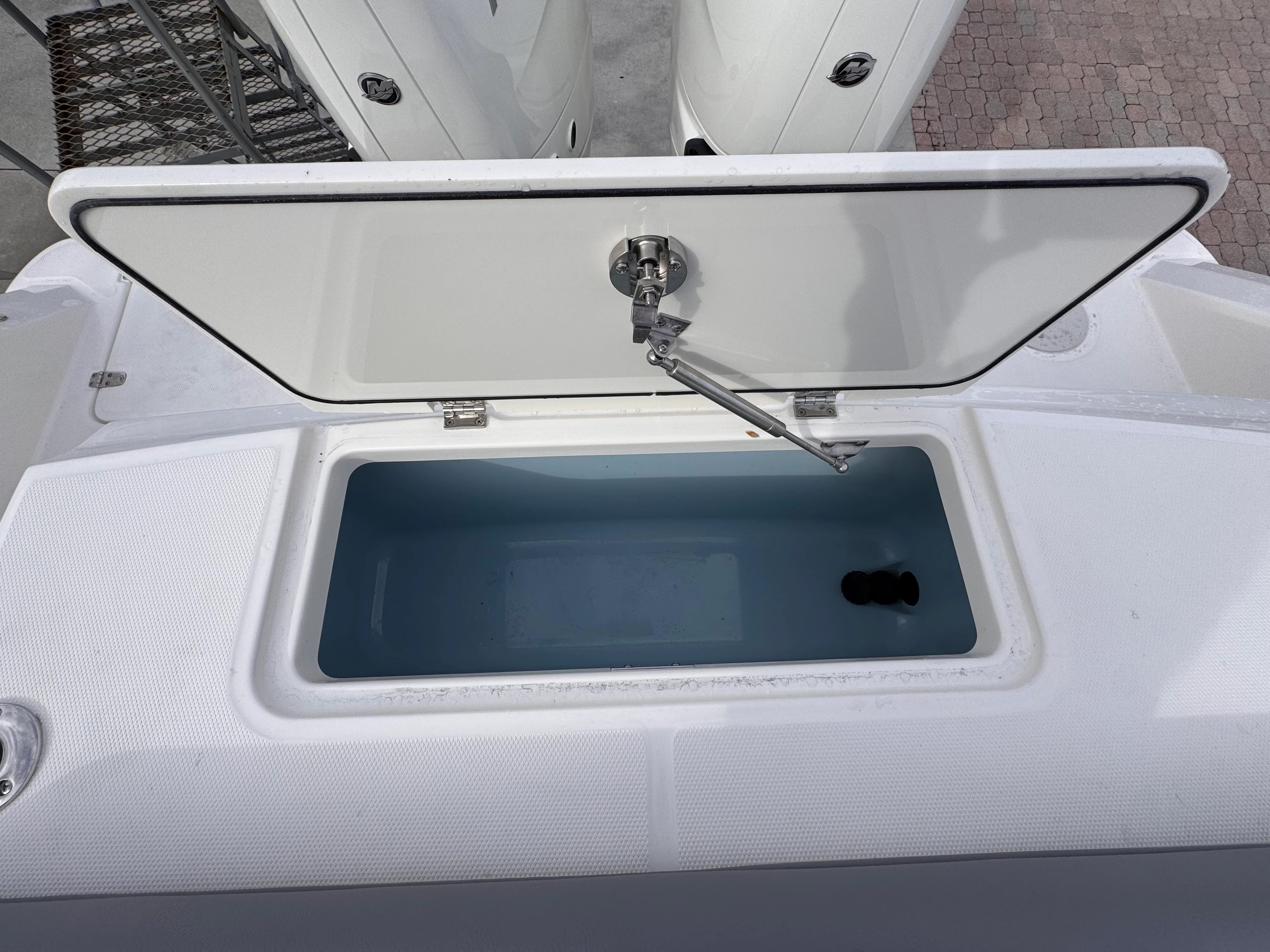 2026 Boston Whaler 330 Outrage Image Thumbnail #5