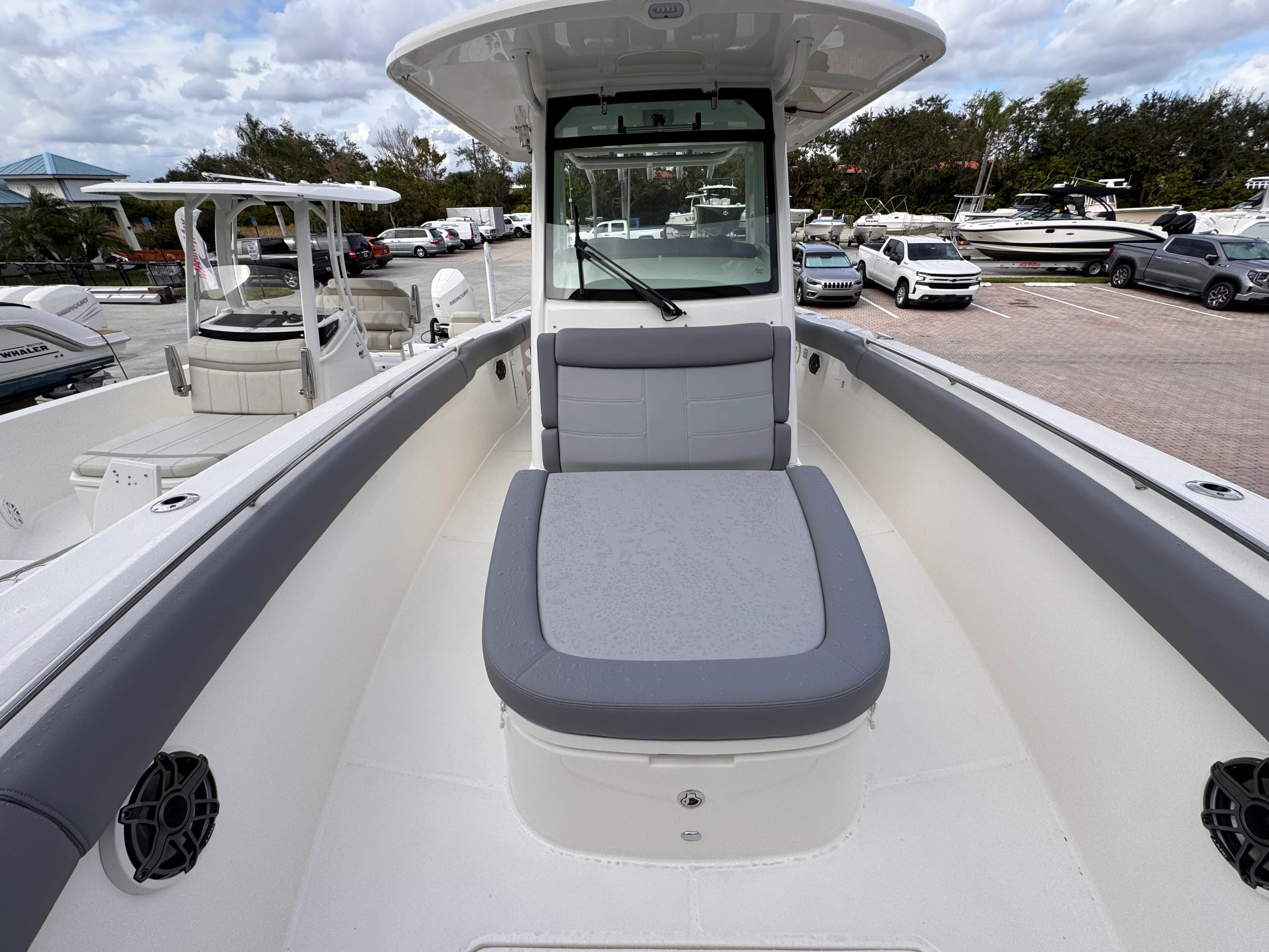 2026 Boston Whaler 330 Outrage Image Thumbnail #28