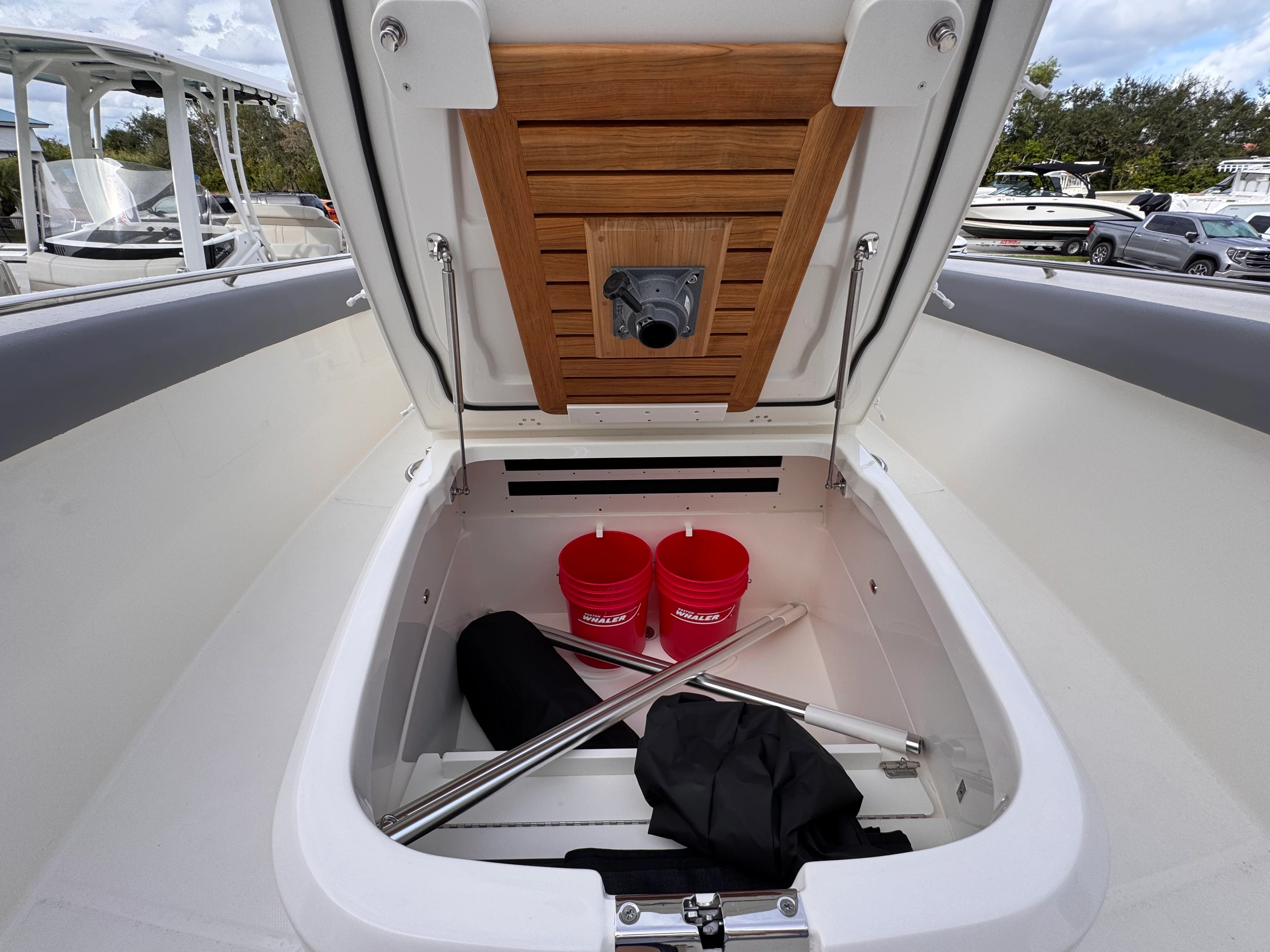 2026 Boston Whaler 330 Outrage Image Thumbnail #30
