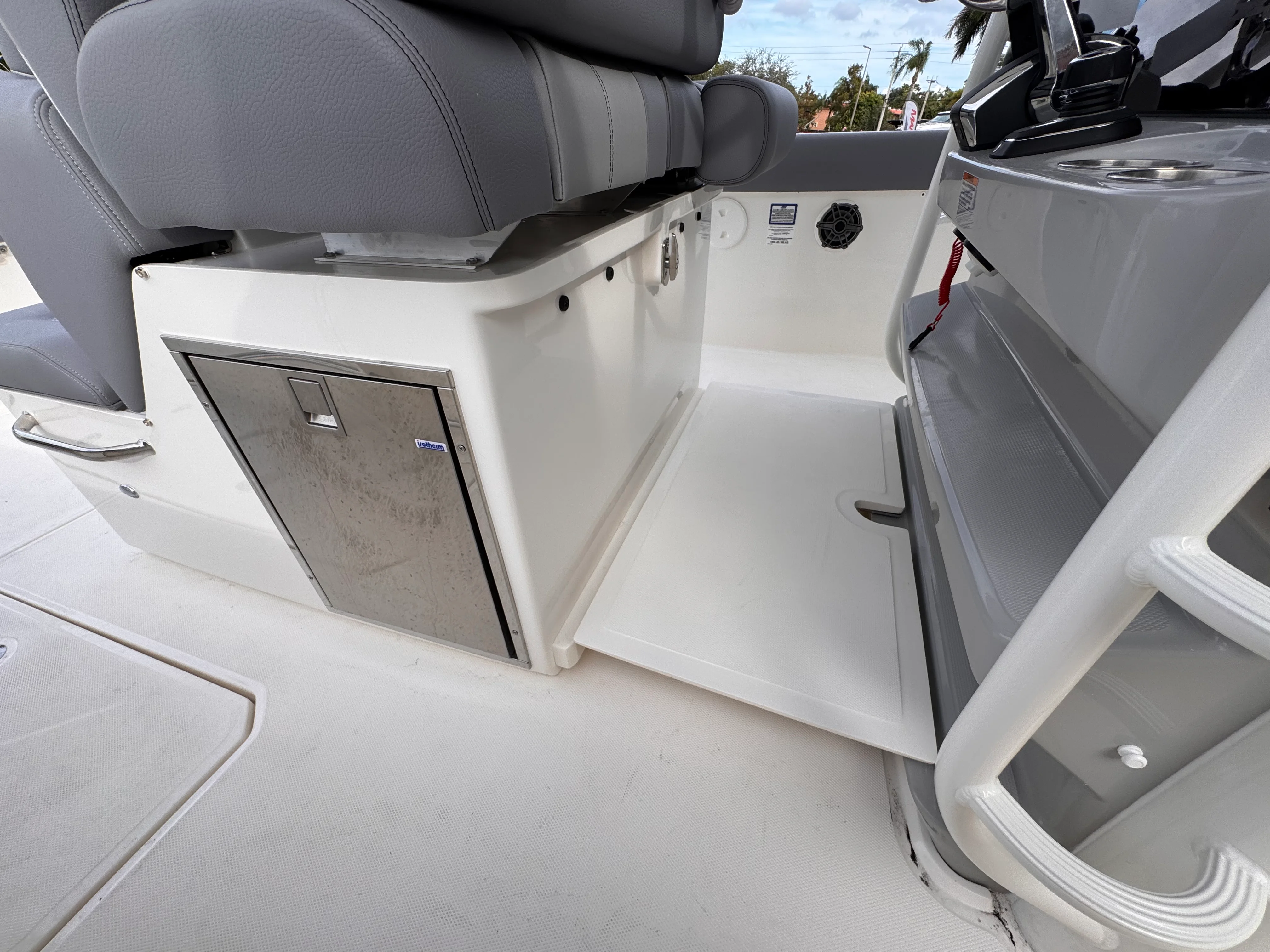 2026 Boston Whaler 330 Outrage Image Thumbnail #22