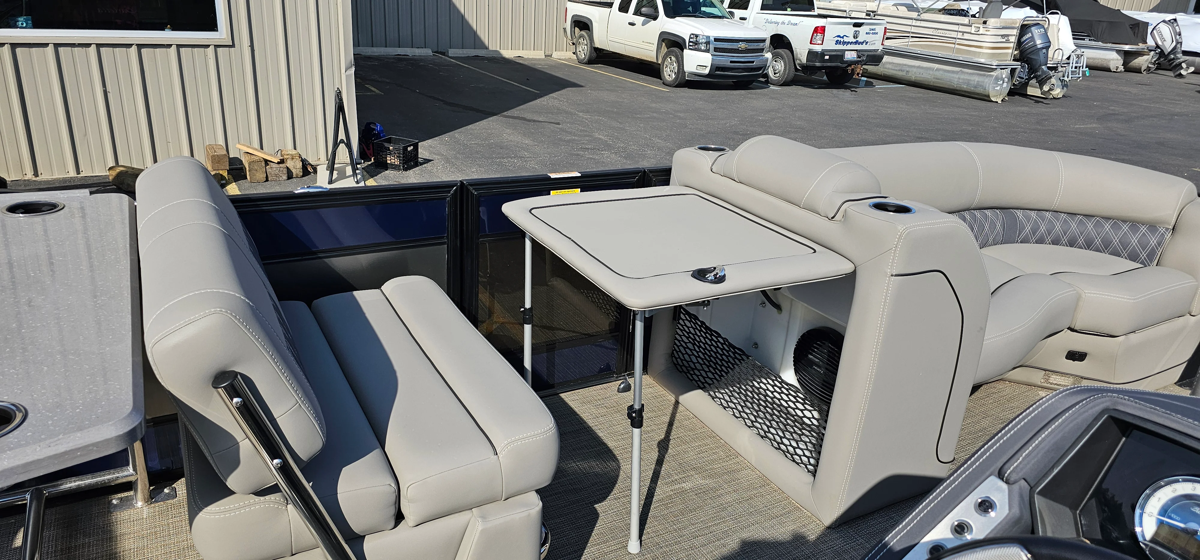 2022 Barletta LUSSO 25UETT Image Thumbnail #35