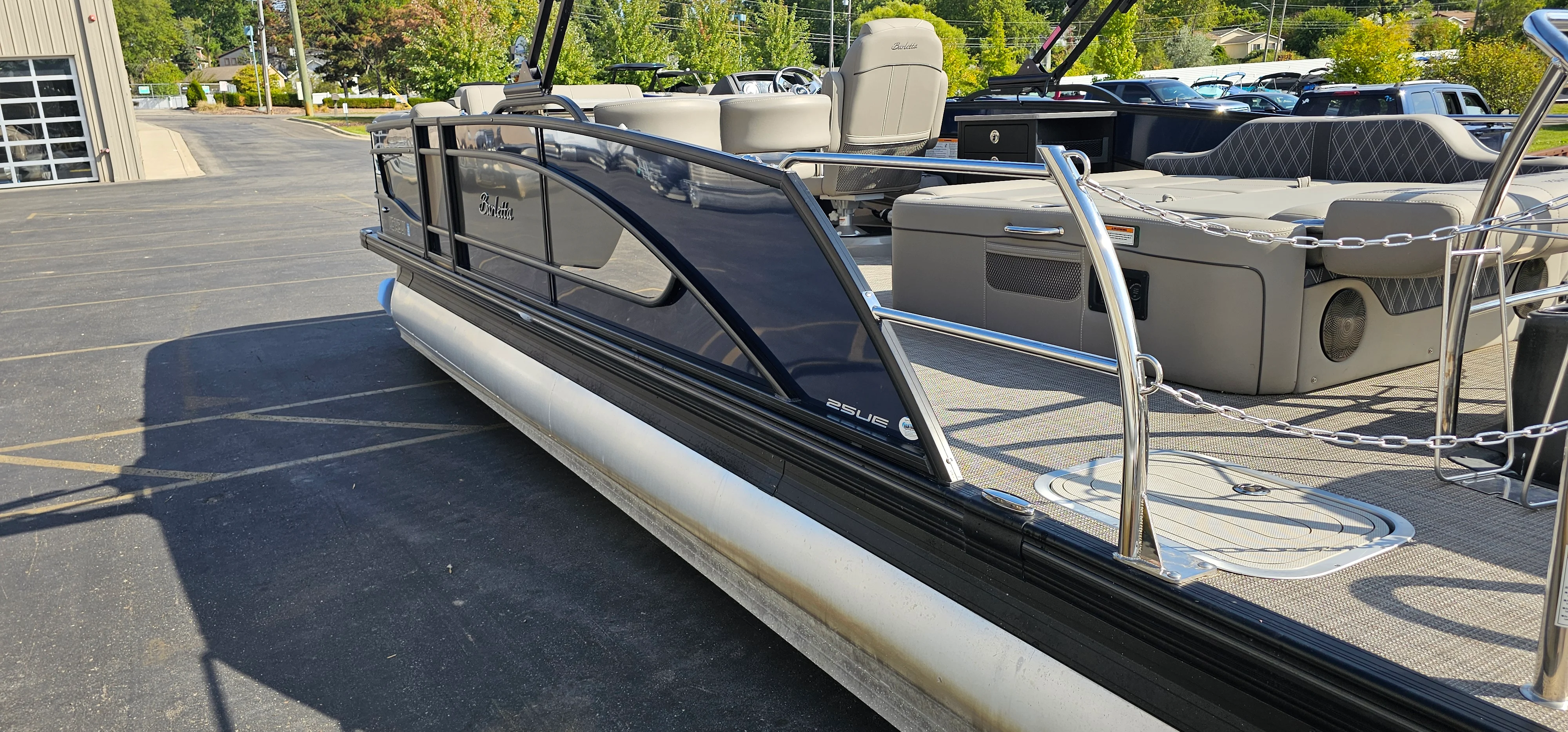 2022 Barletta LUSSO 25UETT Image Thumbnail #9