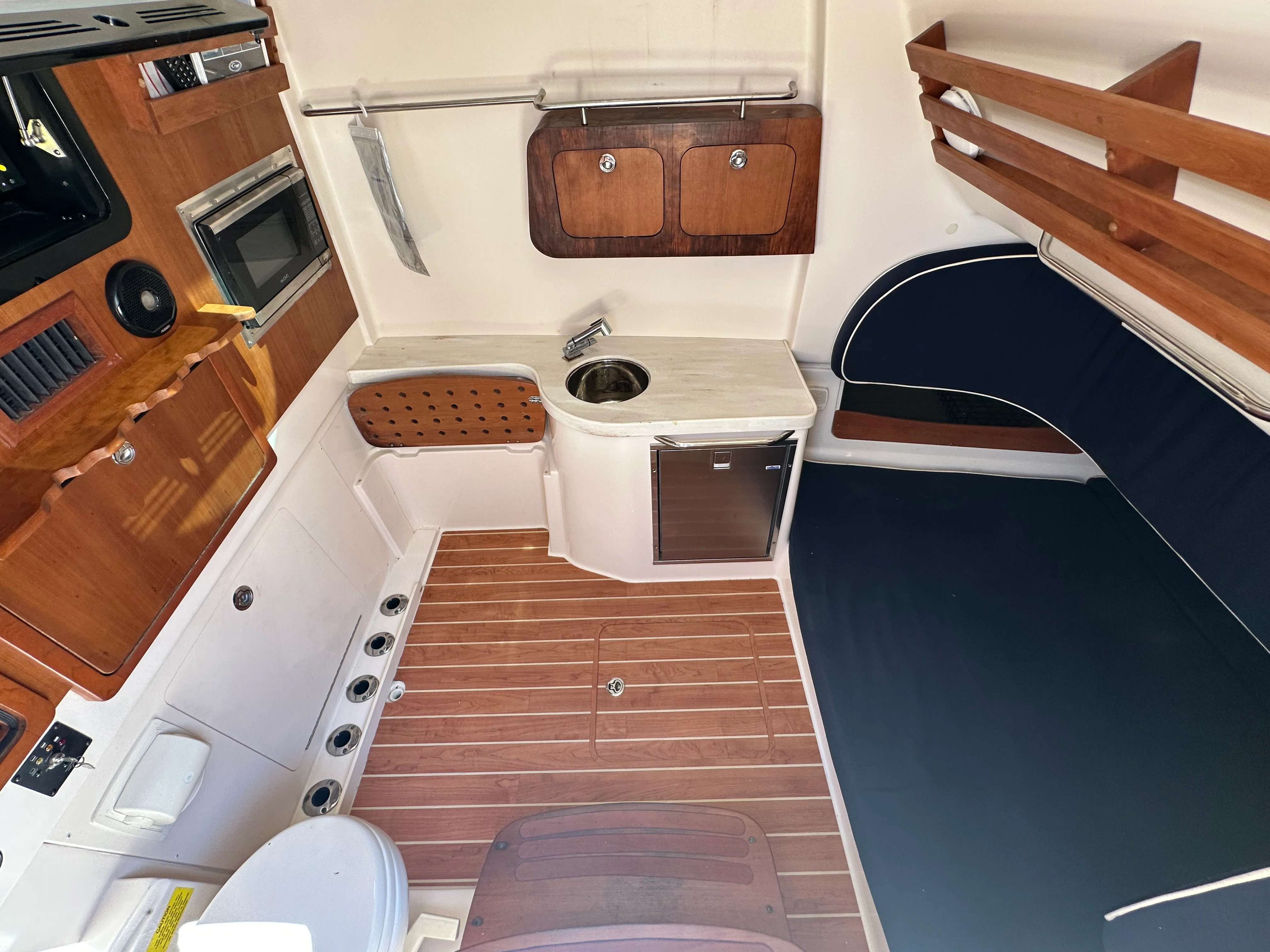 2021 Grady-White 376 CANYON Image Thumbnail #70