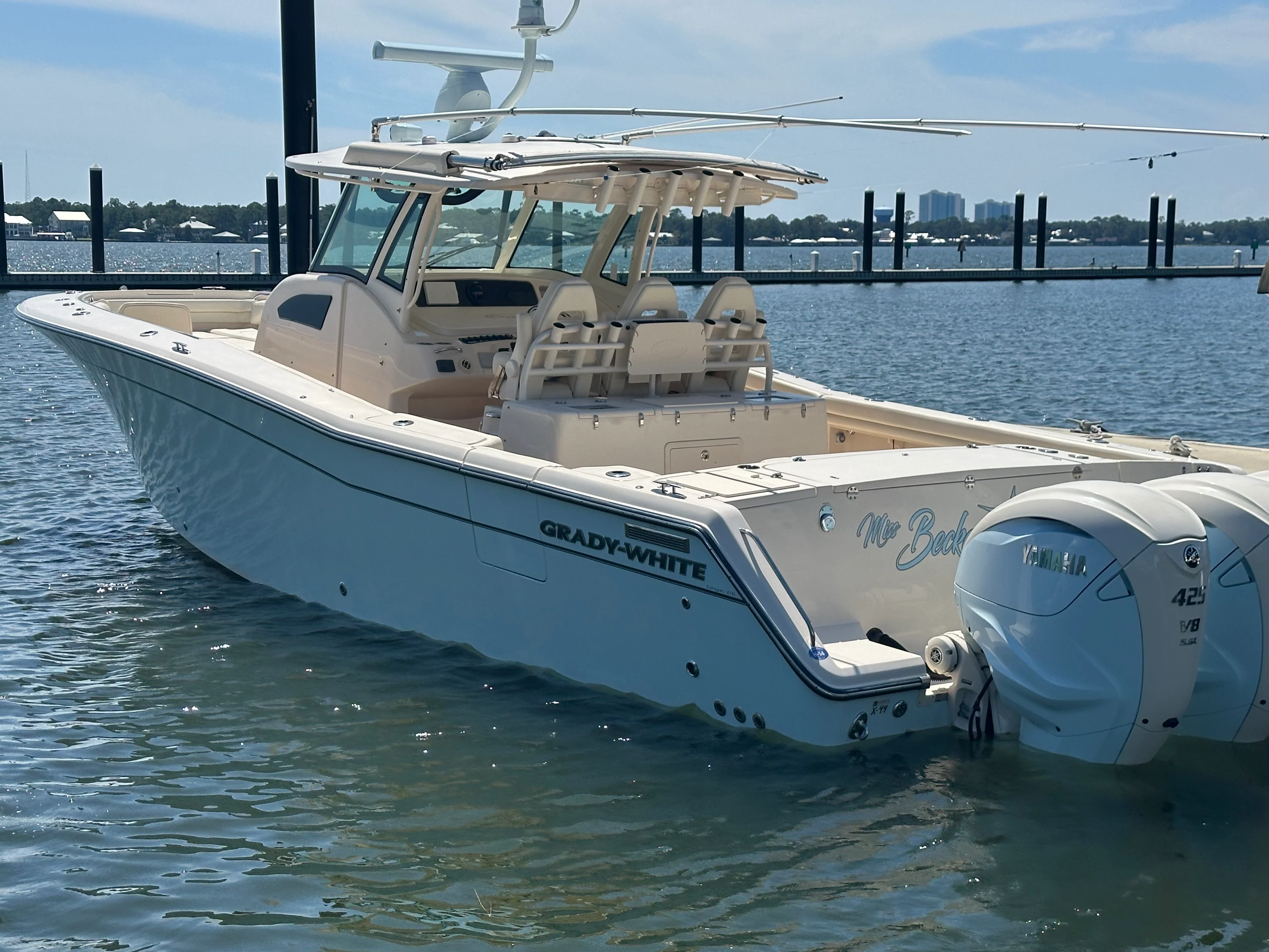 2021 Grady-White 376 CANYON Image Thumbnail #0