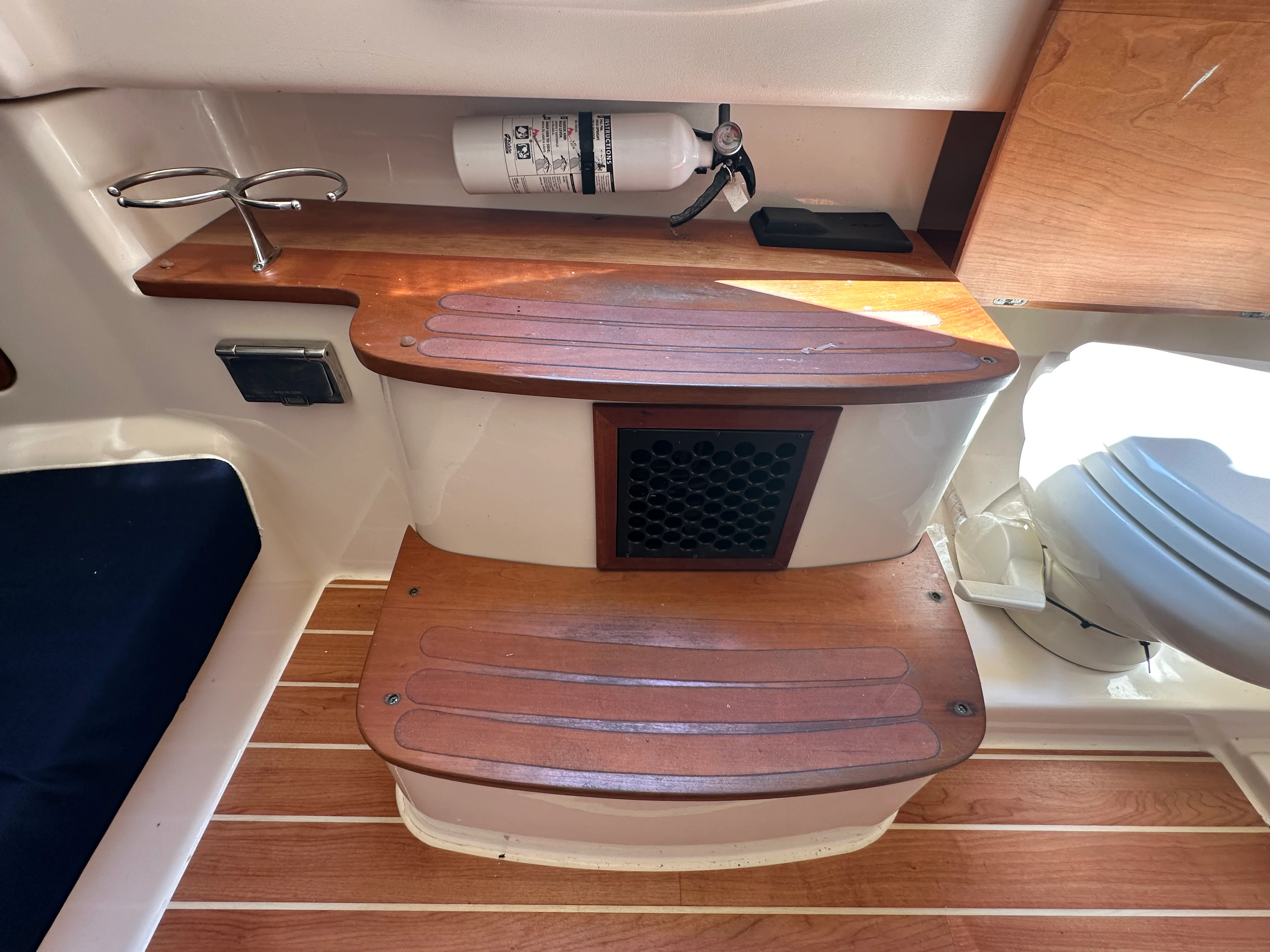 2021 Grady-White 376 CANYON Image Thumbnail #69