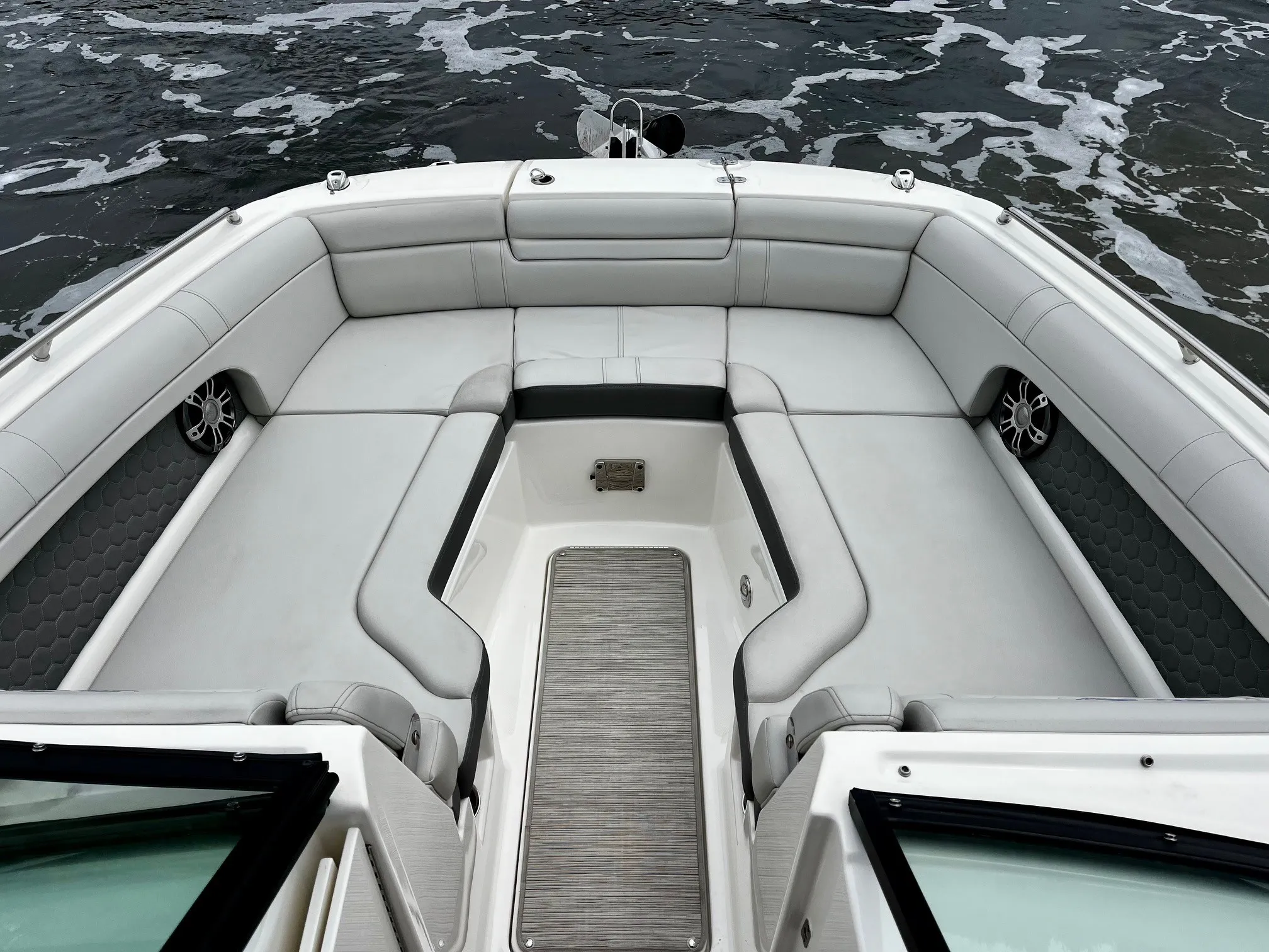2024 Sea Ray 270 SDX OUTBOARD Image Thumbnail #10