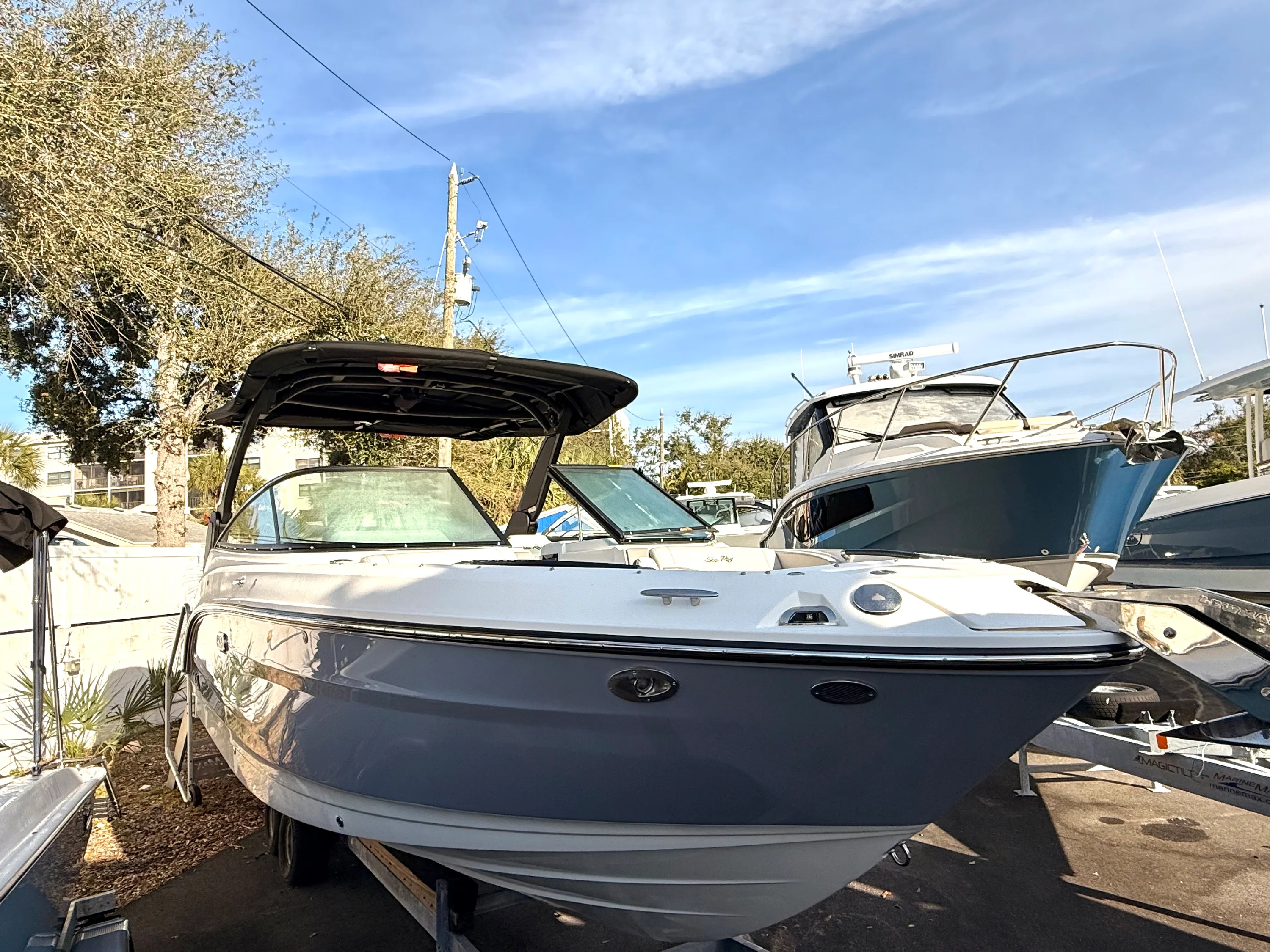 2026 Sea Ray SLX 260 Outboard Image Thumbnail #3