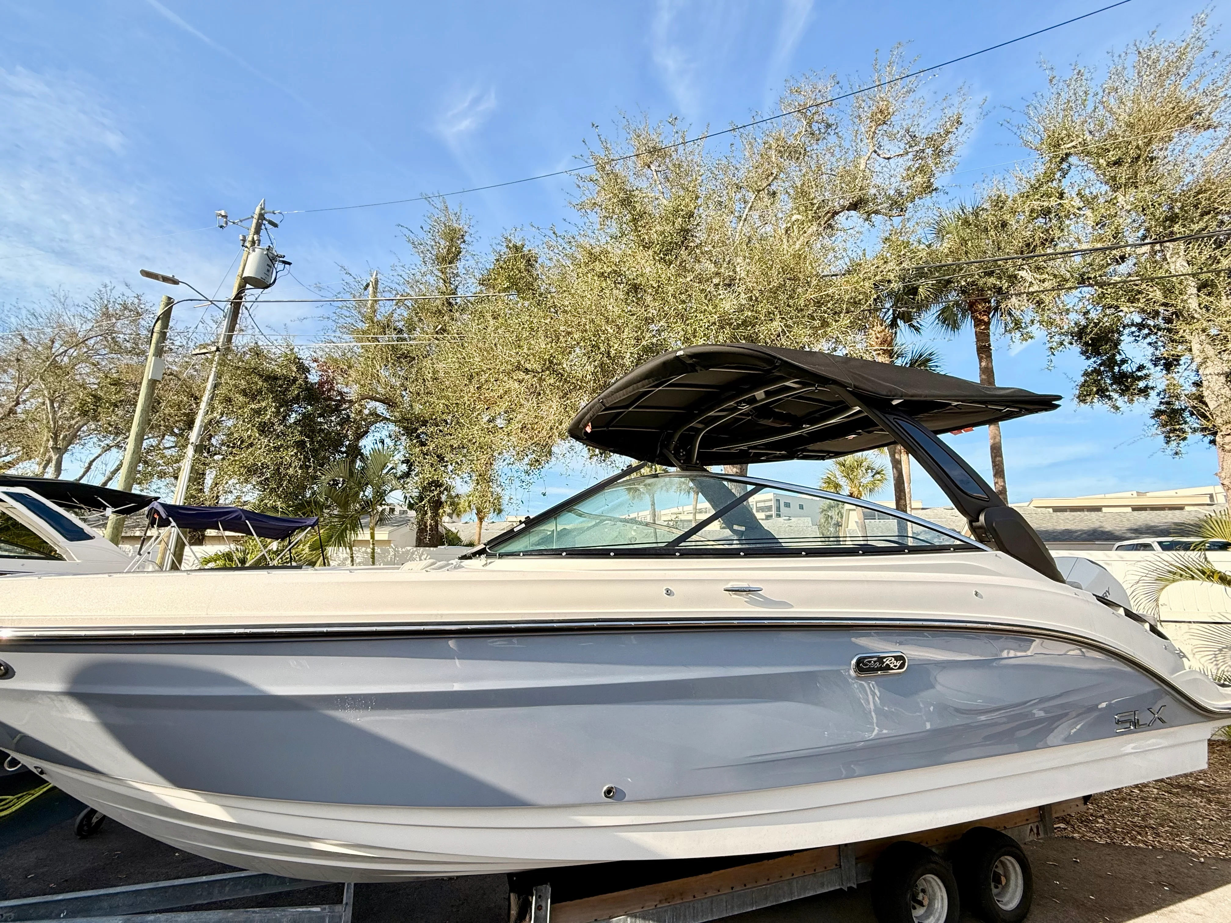 2026 Sea Ray SLX 260 Outboard Image Thumbnail #1