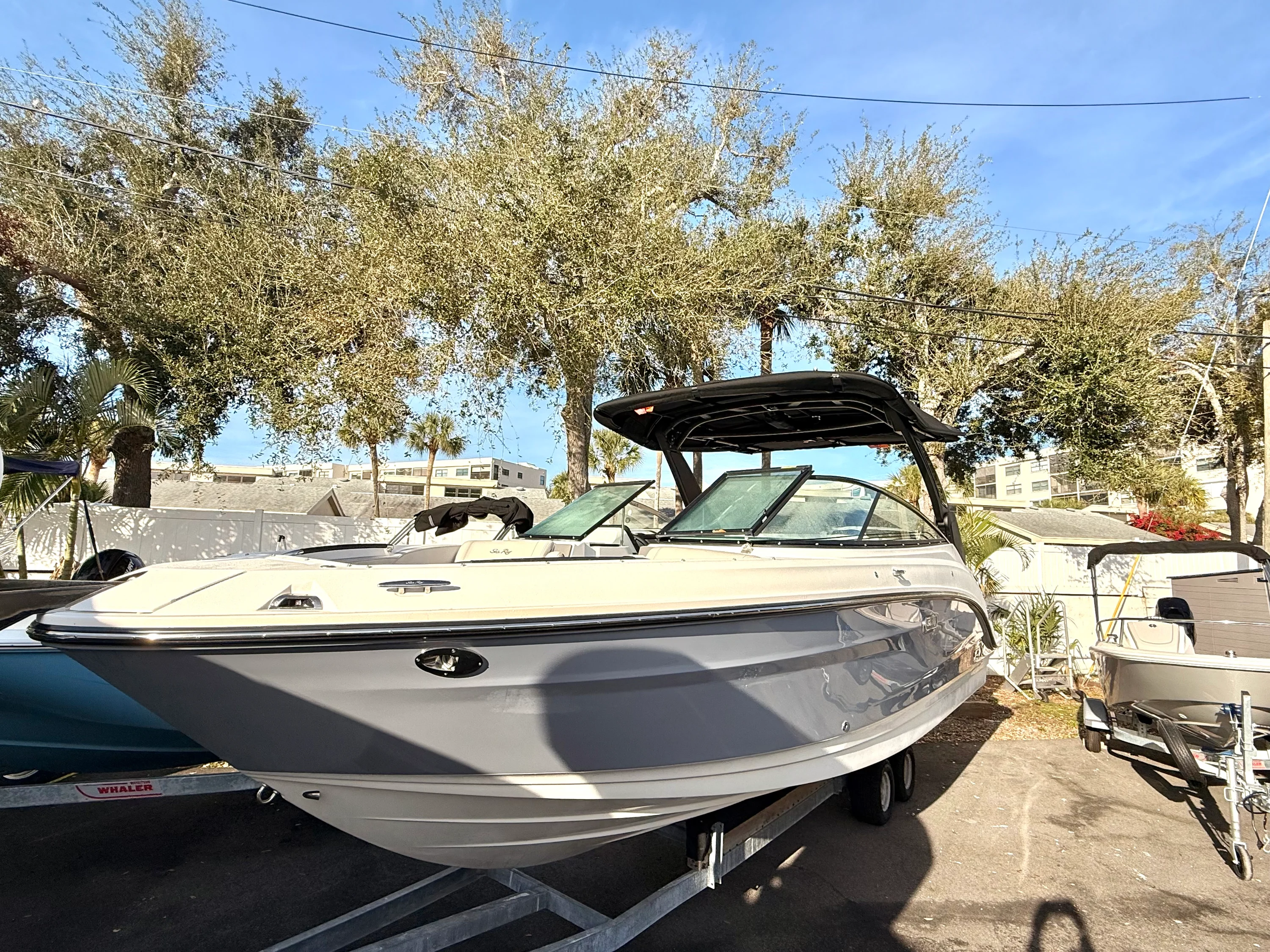 2026 Sea Ray SLX 260 Outboard Image Thumbnail #2