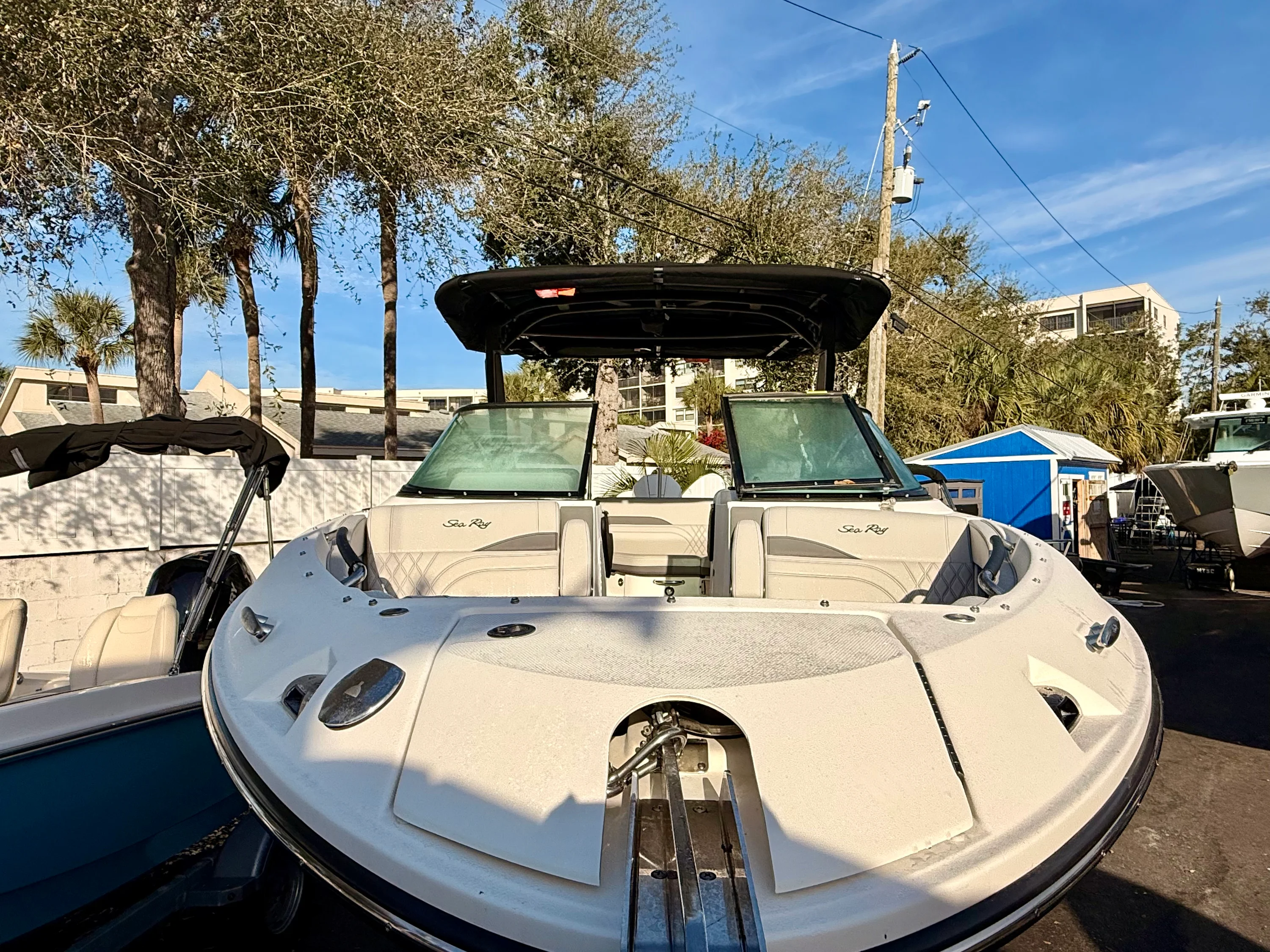 2026 Sea Ray SLX 260 Outboard Image Thumbnail #5