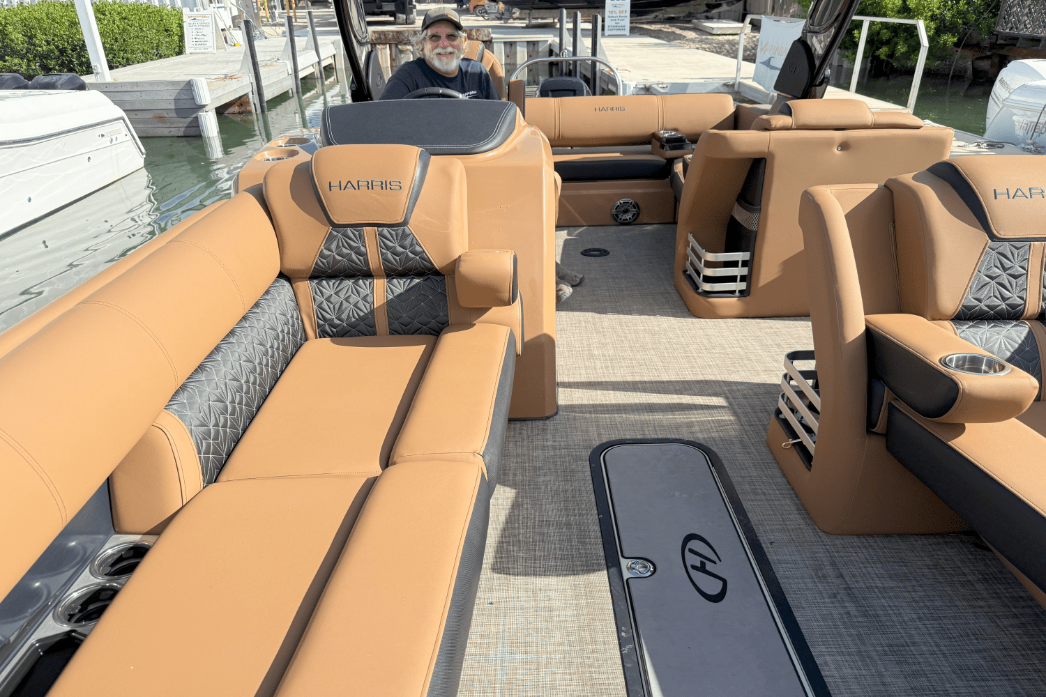 2022 Harris GRAND MARINER 250 Image Thumbnail #19