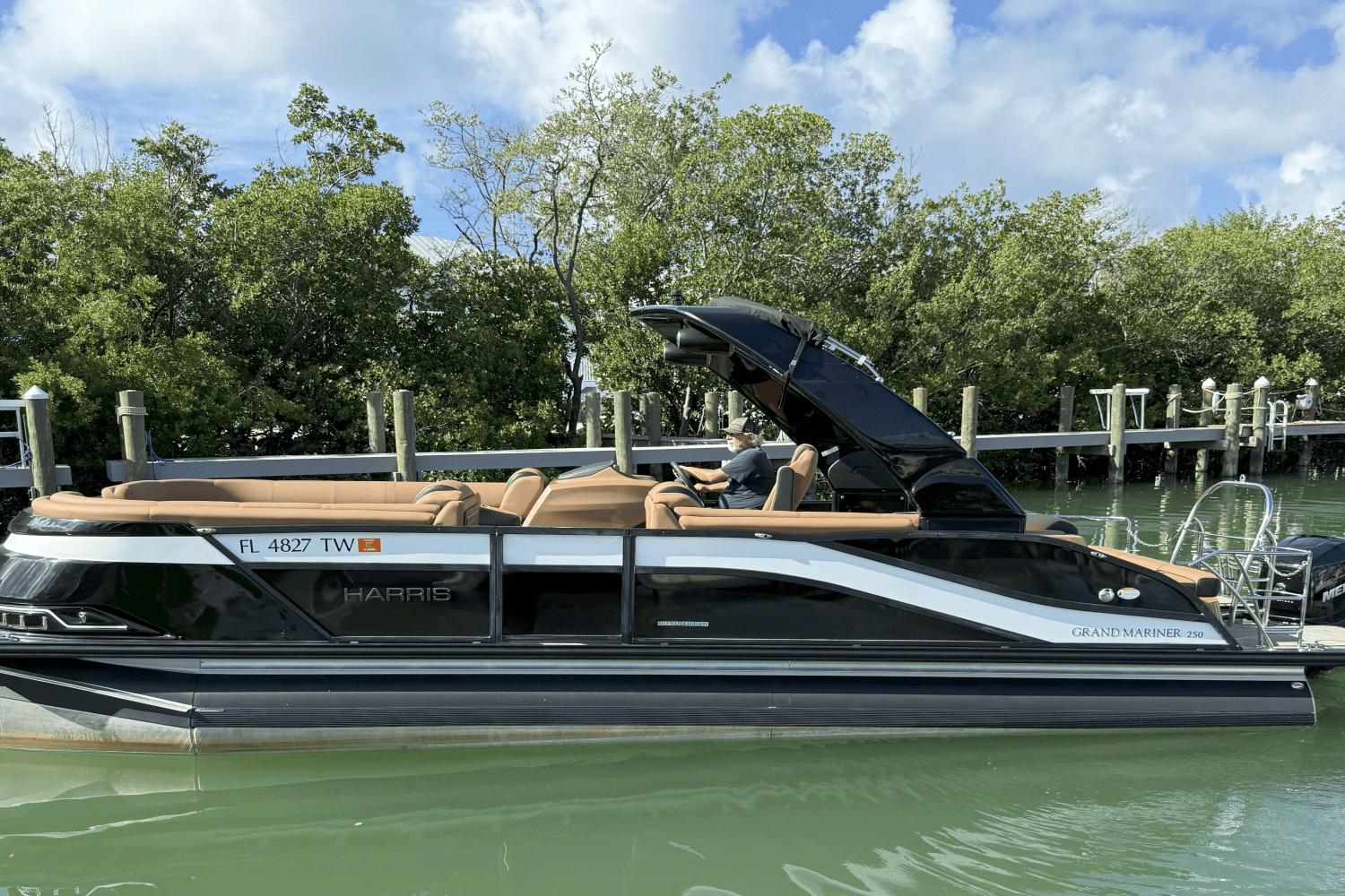 2022 Harris GRAND MARINER 250 Image Thumbnail #16