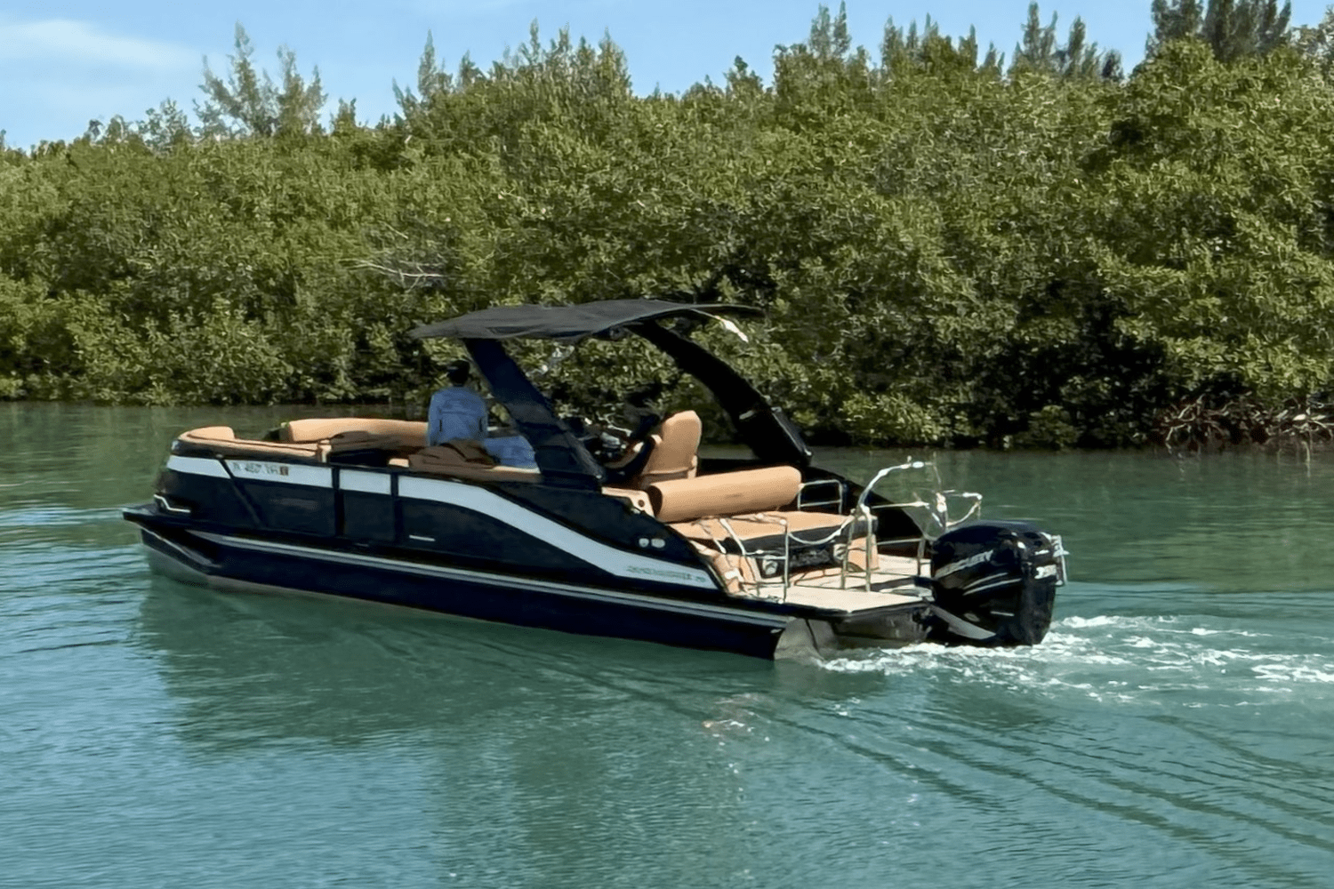 2022 Harris GRAND MARINER 250 Image Thumbnail #3