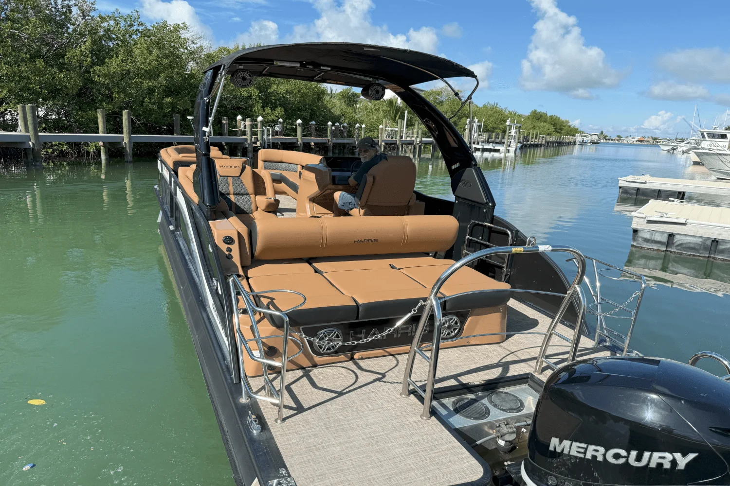 2022 Harris GRAND MARINER 250 Image Thumbnail #4