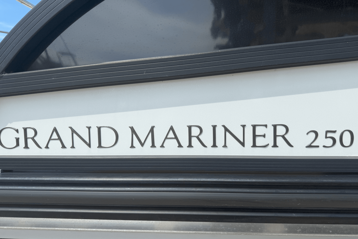 2022 Harris GRAND MARINER 250 Image Thumbnail #17