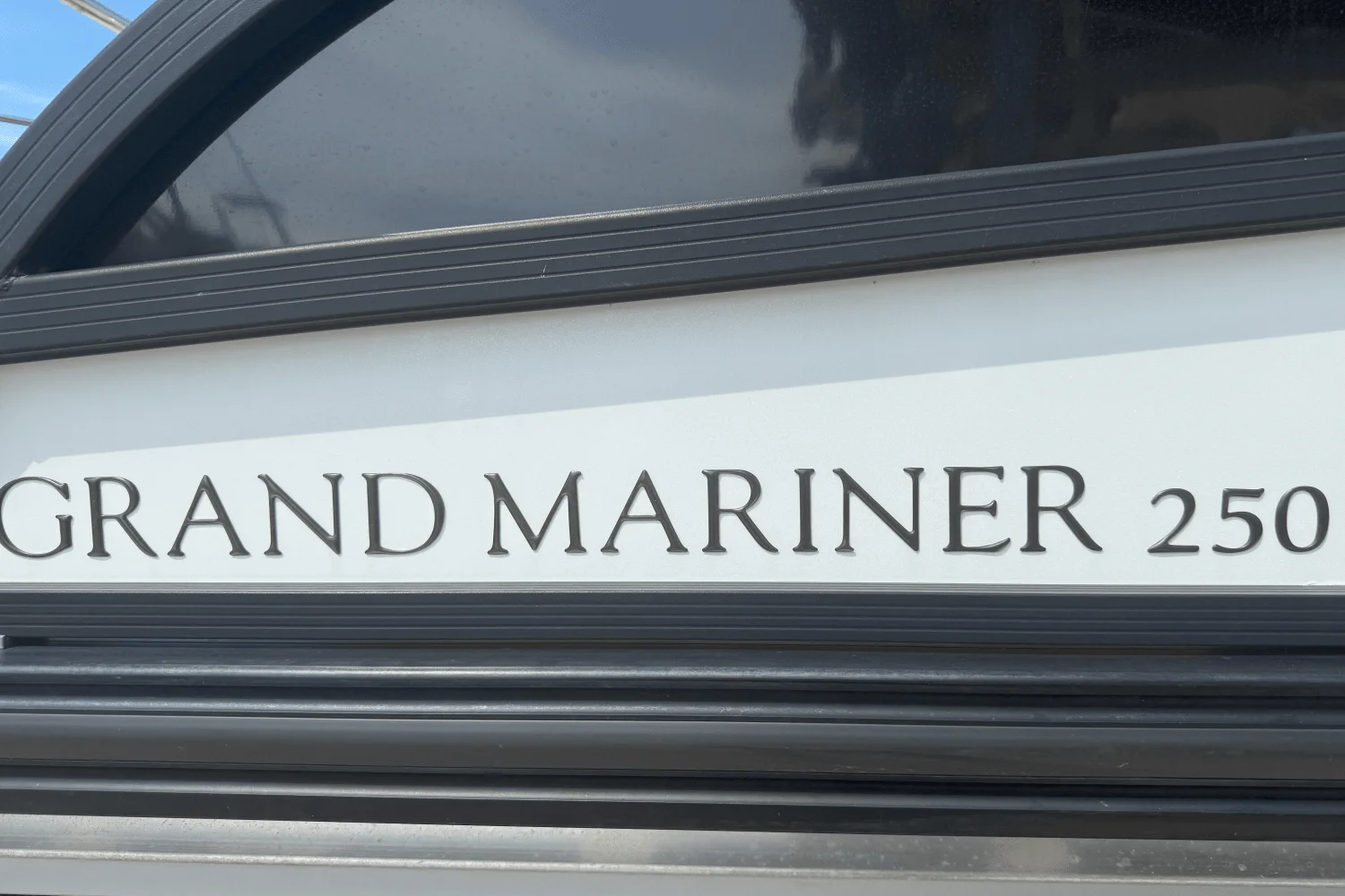 2022 Harris GRAND MARINER 250 Image Thumbnail #17