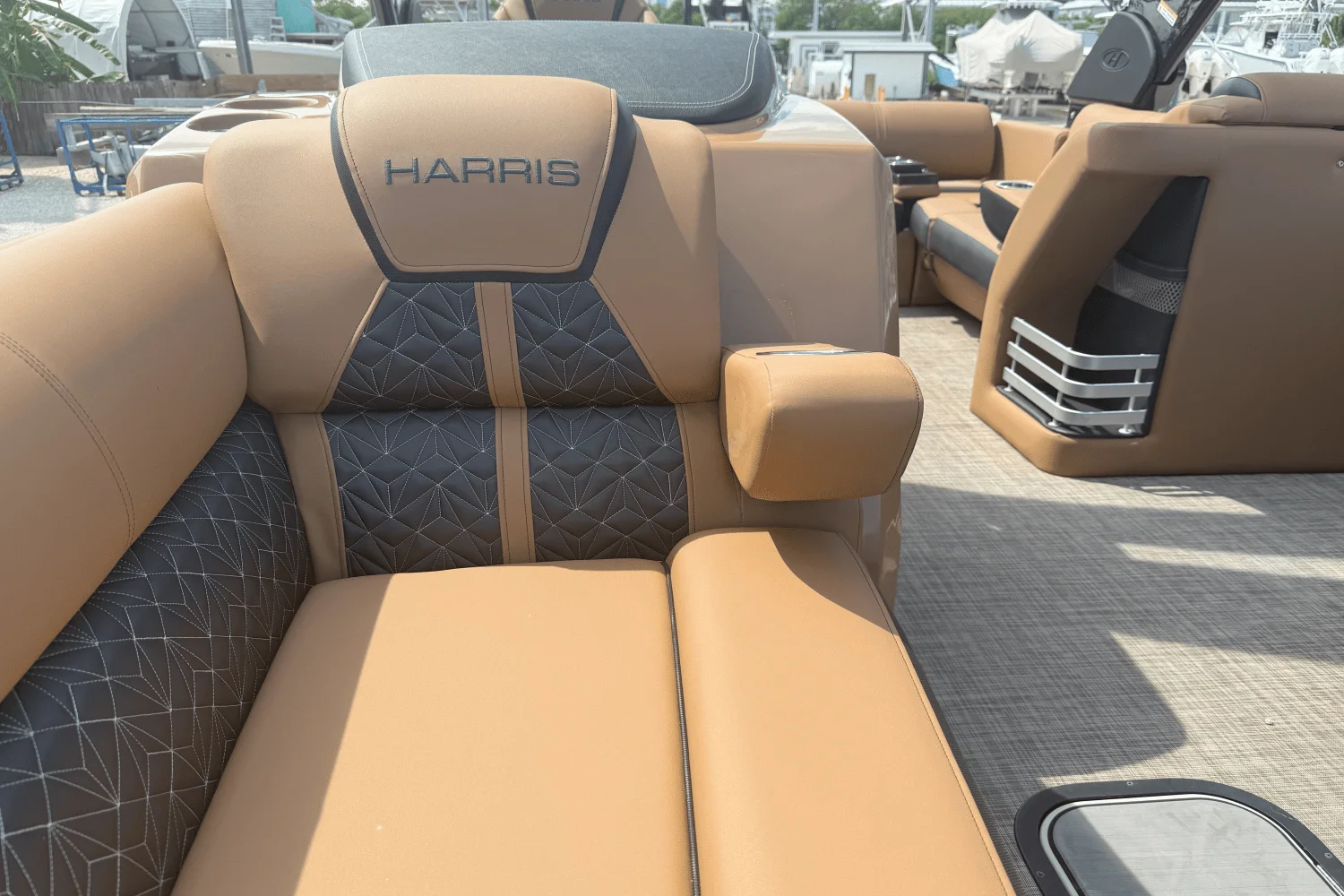 2022 Harris GRAND MARINER 250 Image Thumbnail #20