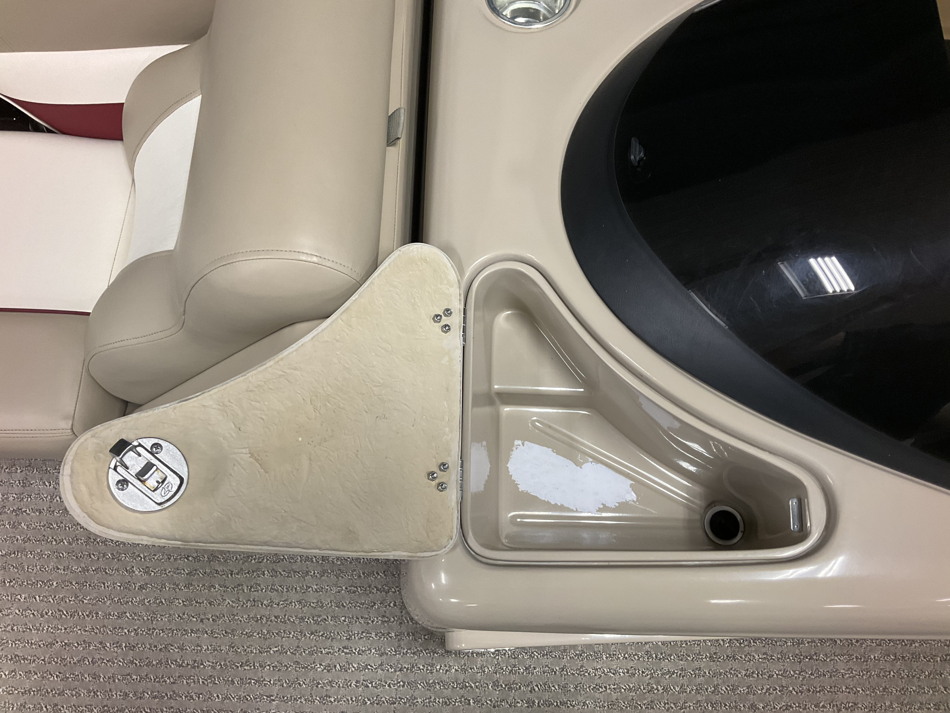 2013 Harris SOLSTICE 220 Image Thumbnail #36