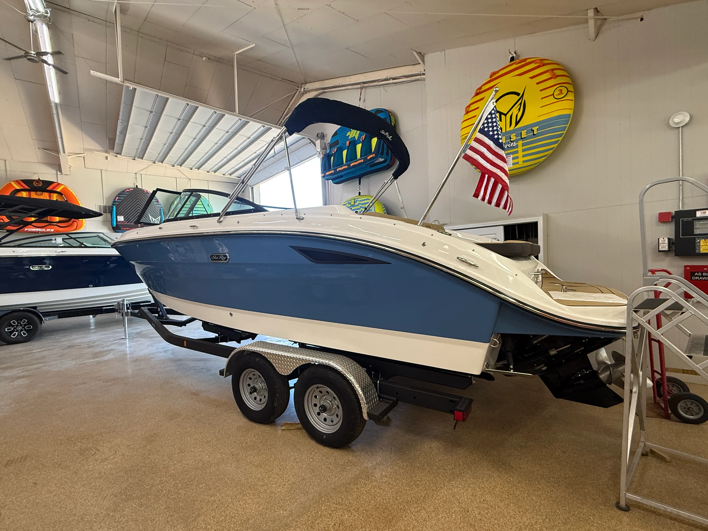 2026 Sea Ray SDX 250 Image Thumbnail #2