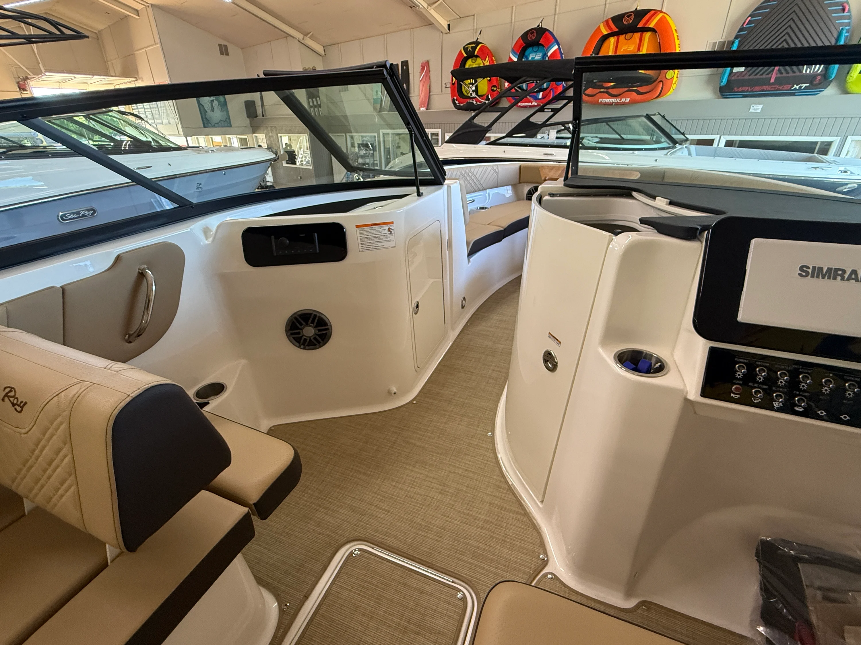 2026 Sea Ray SDX 250 Image Thumbnail #17