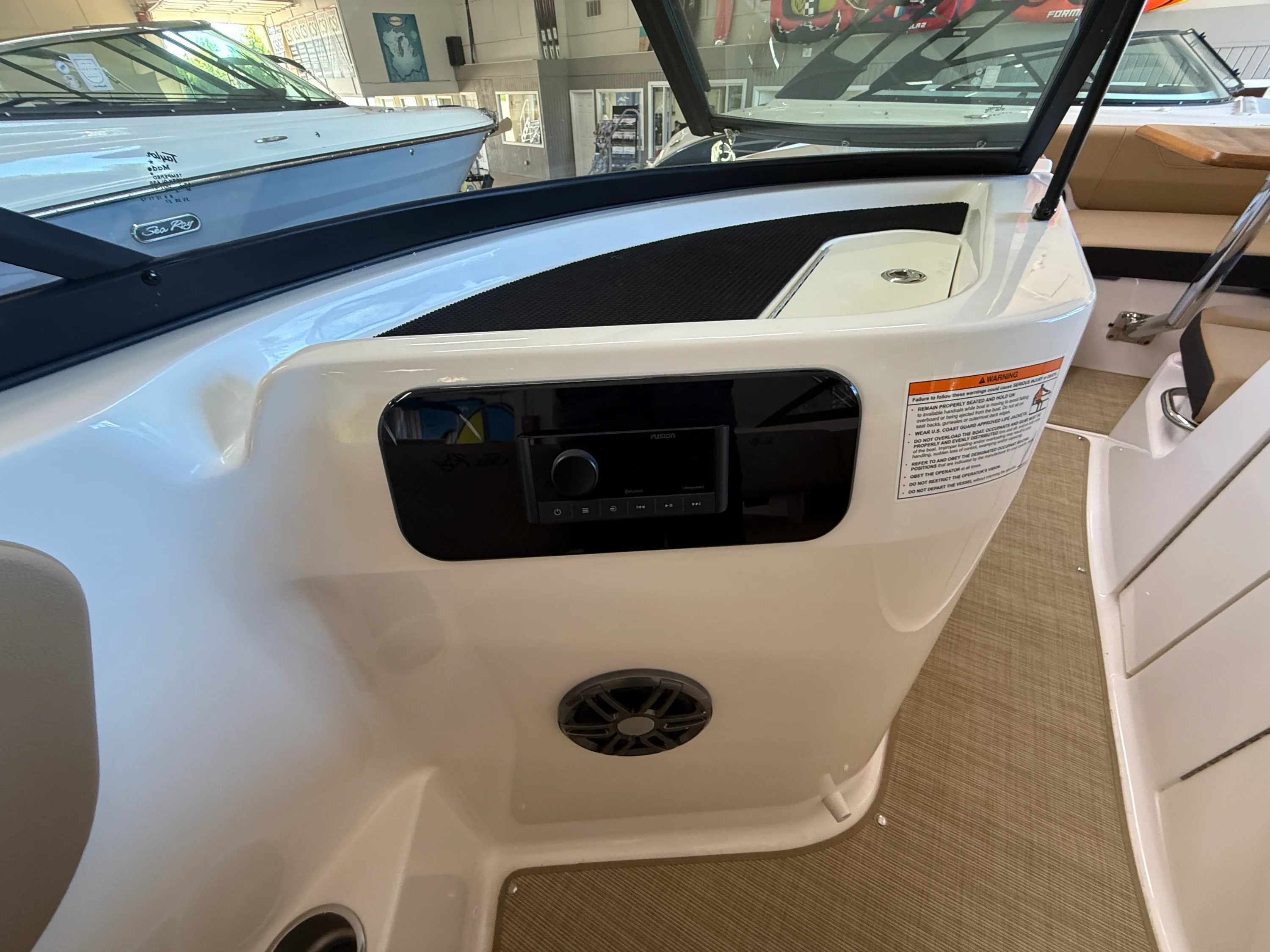 2026 Sea Ray SDX 250 Image Thumbnail #29