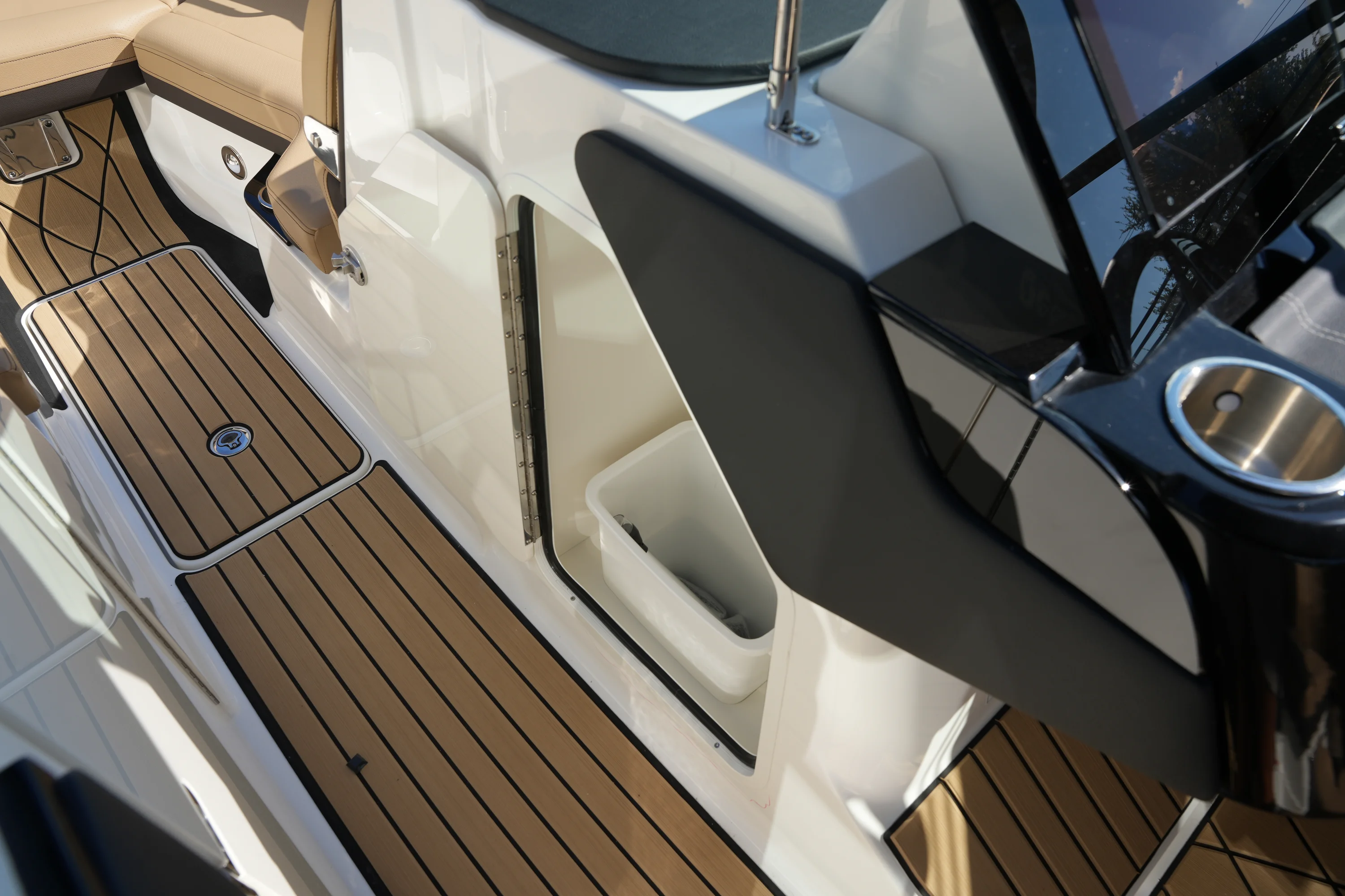 2026 Sea Ray SLX 280 Image Thumbnail #27