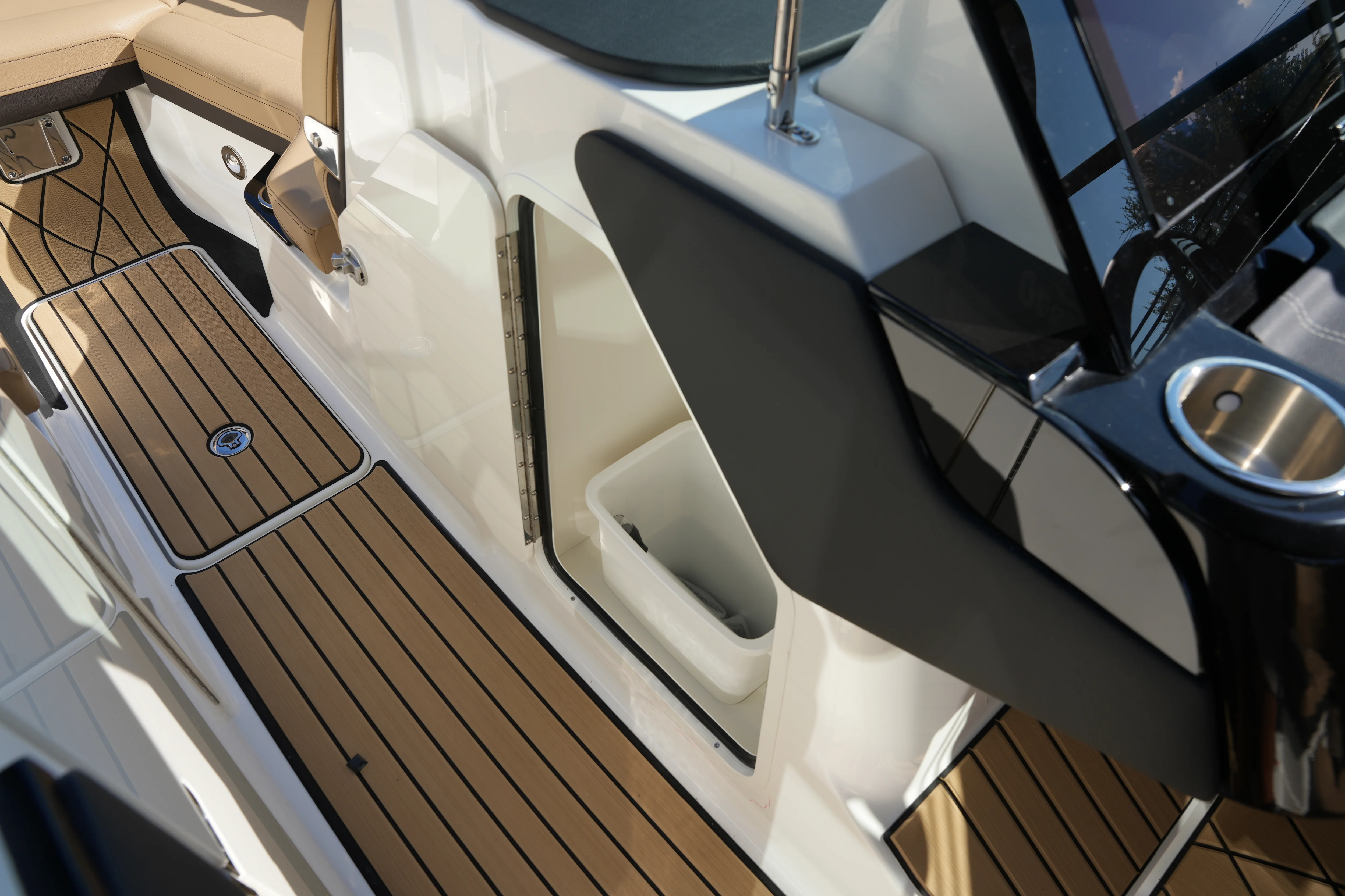 2026 Sea Ray SLX 280 Image Thumbnail #27