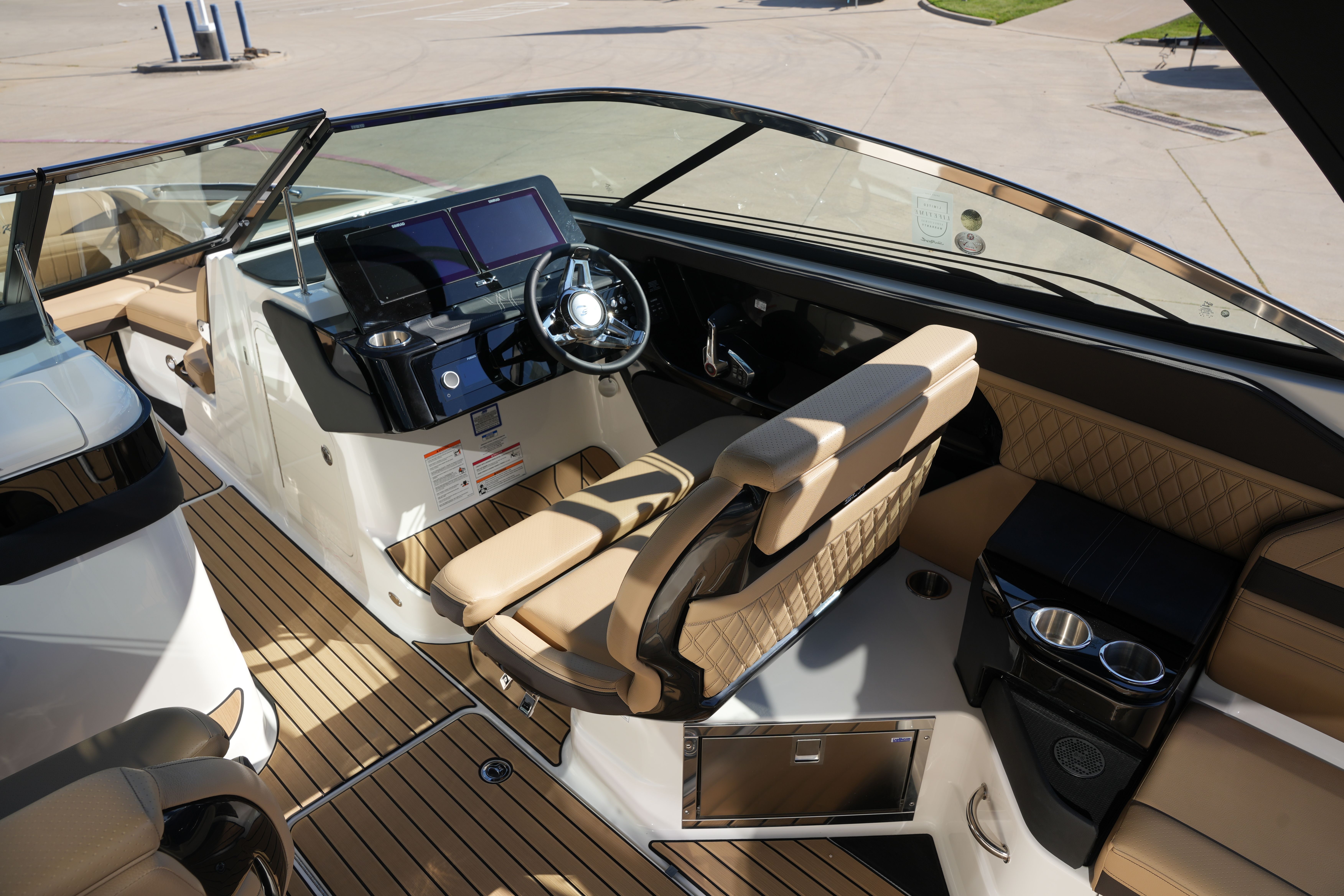 2026 Sea Ray SLX 280 Image Thumbnail #18