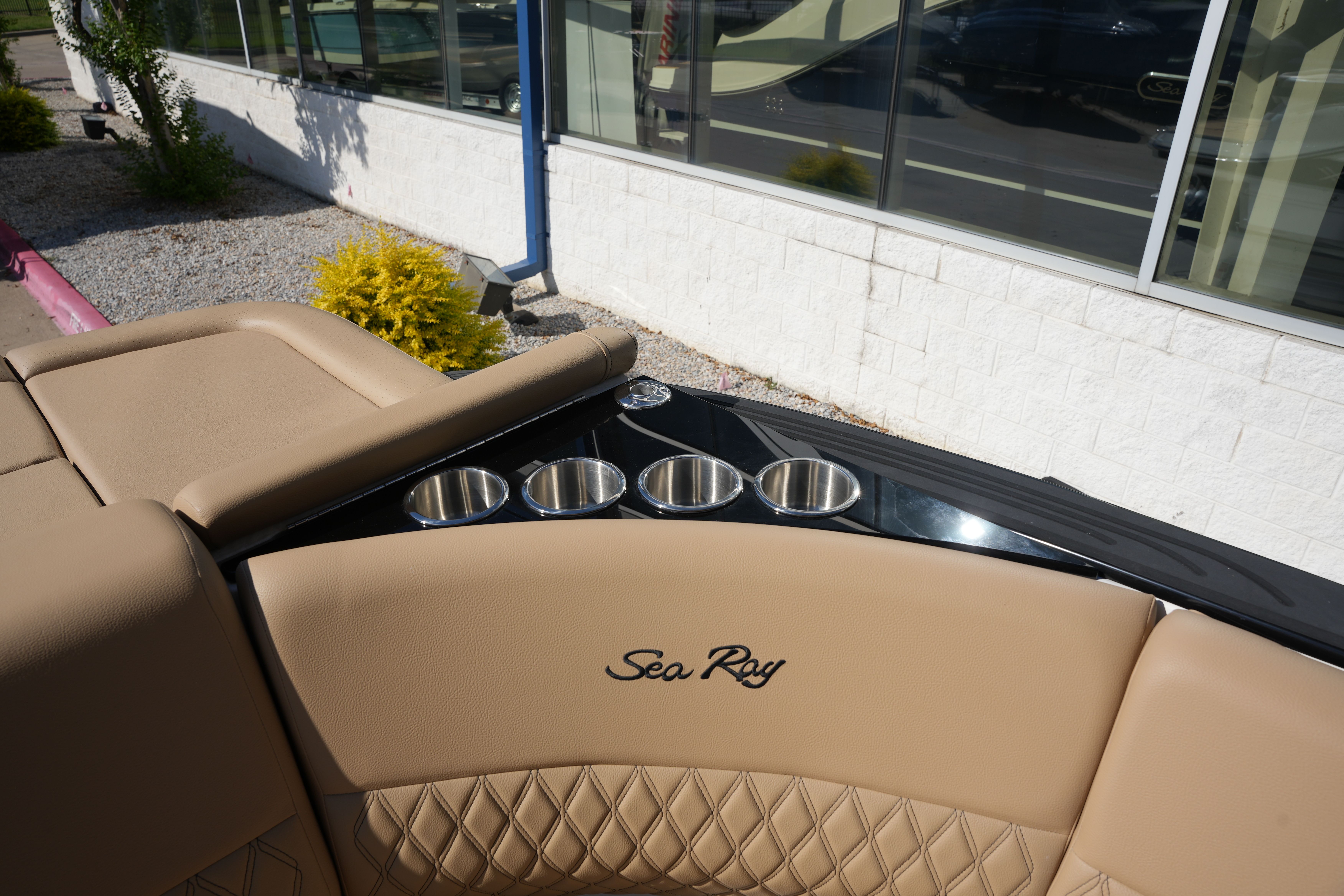 2026 Sea Ray SLX 280 Image Thumbnail #16