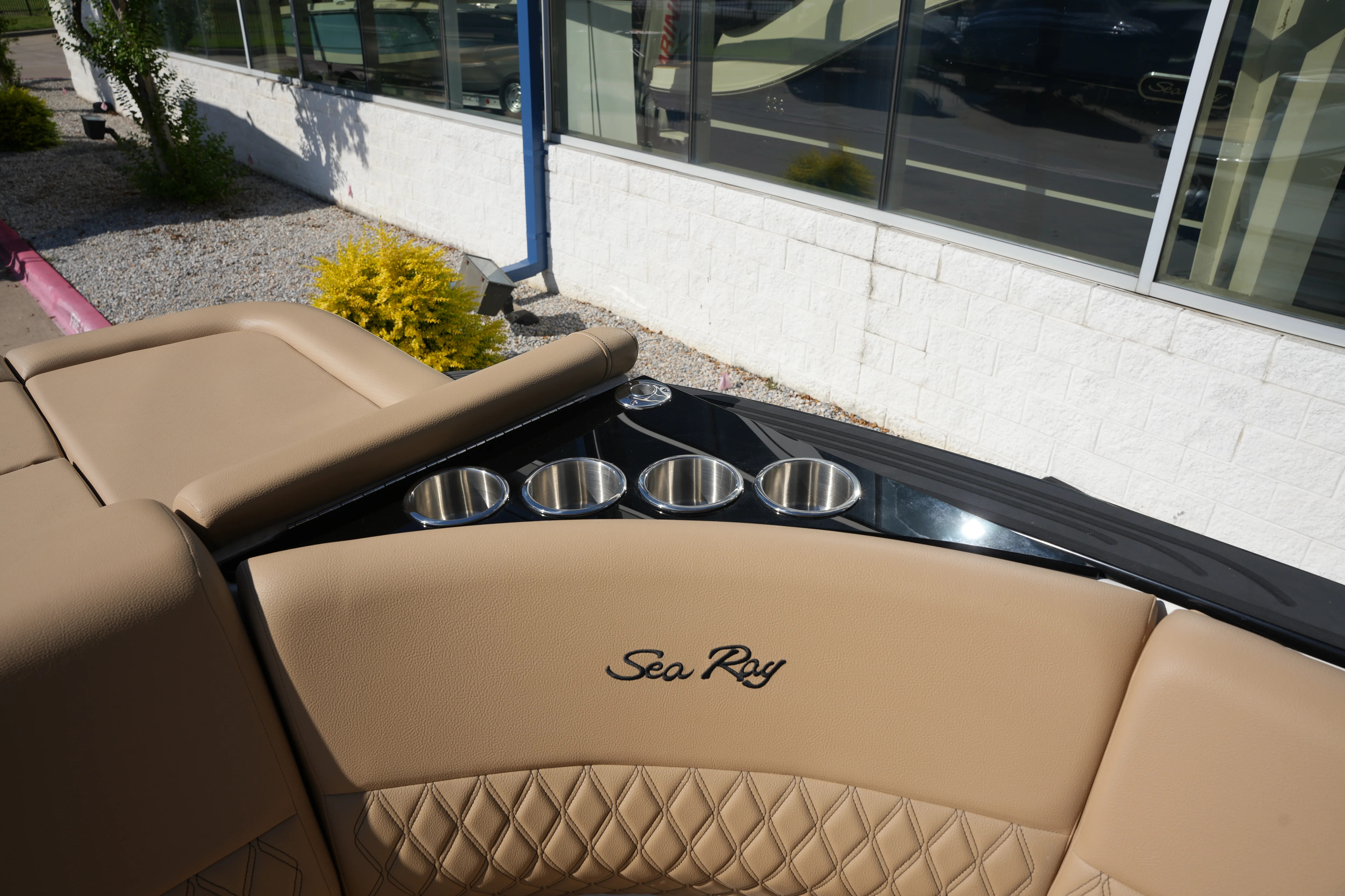 2026 Sea Ray SLX 280 Image Thumbnail #16