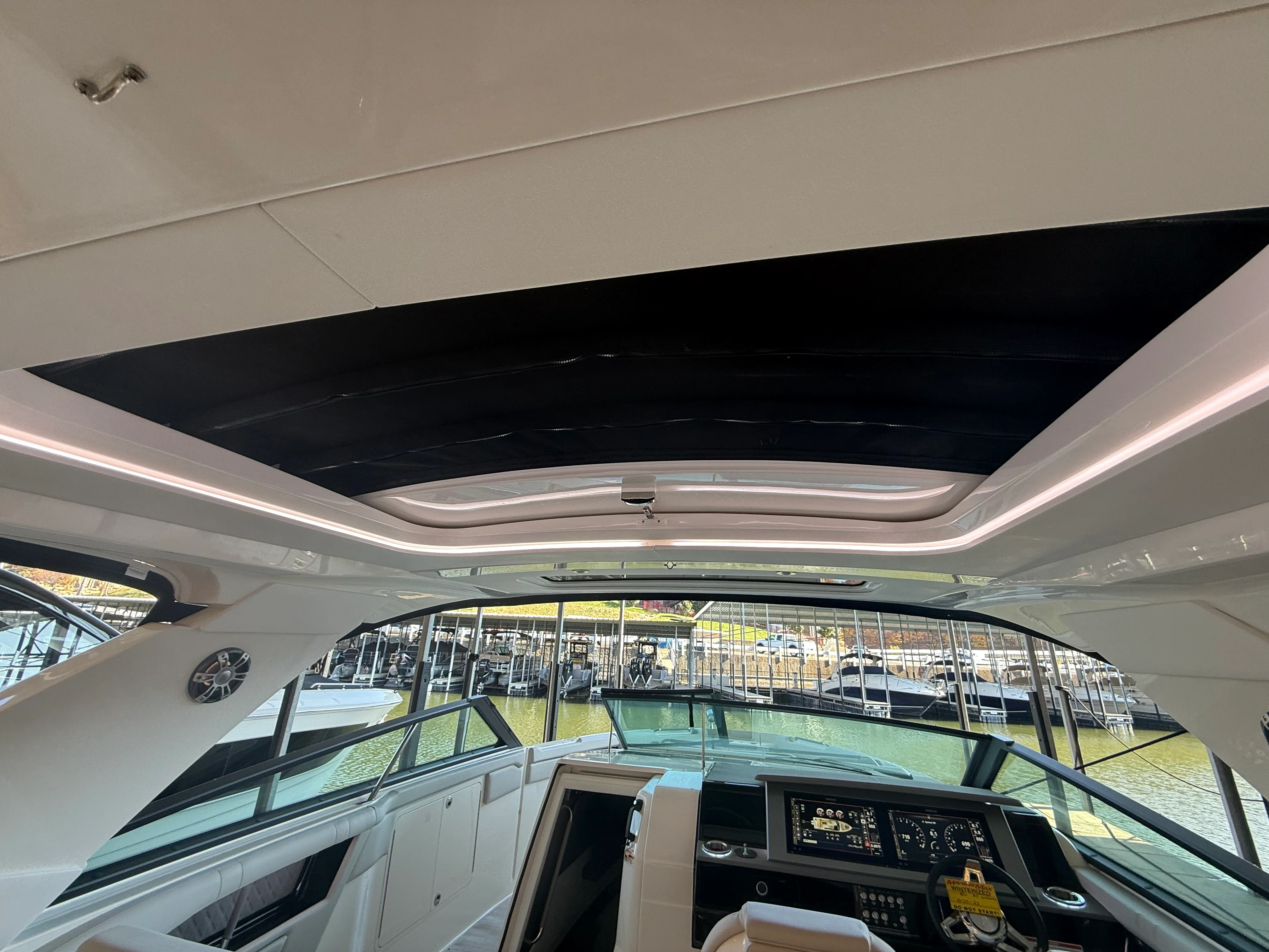 2026 Sea Ray SLX 400 Outboard Image Thumbnail #17