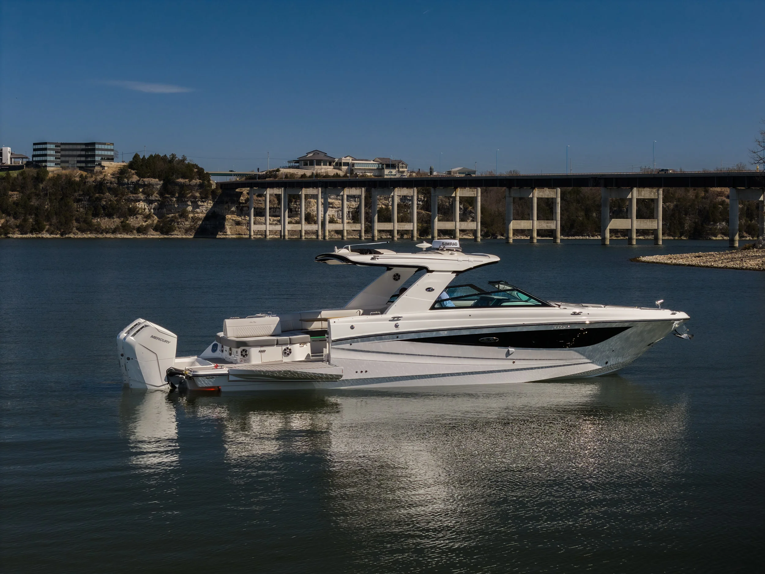 2026 Sea Ray SLX 400 Outboard Image Thumbnail #10