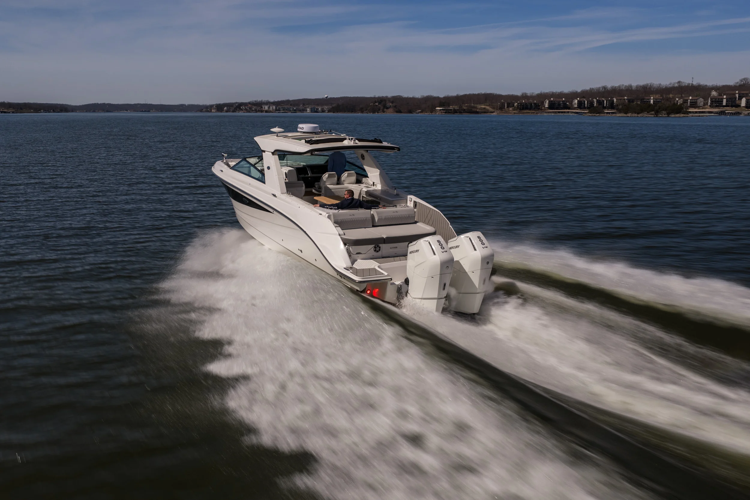 2026 Sea Ray SLX 400 Outboard Image Thumbnail #11