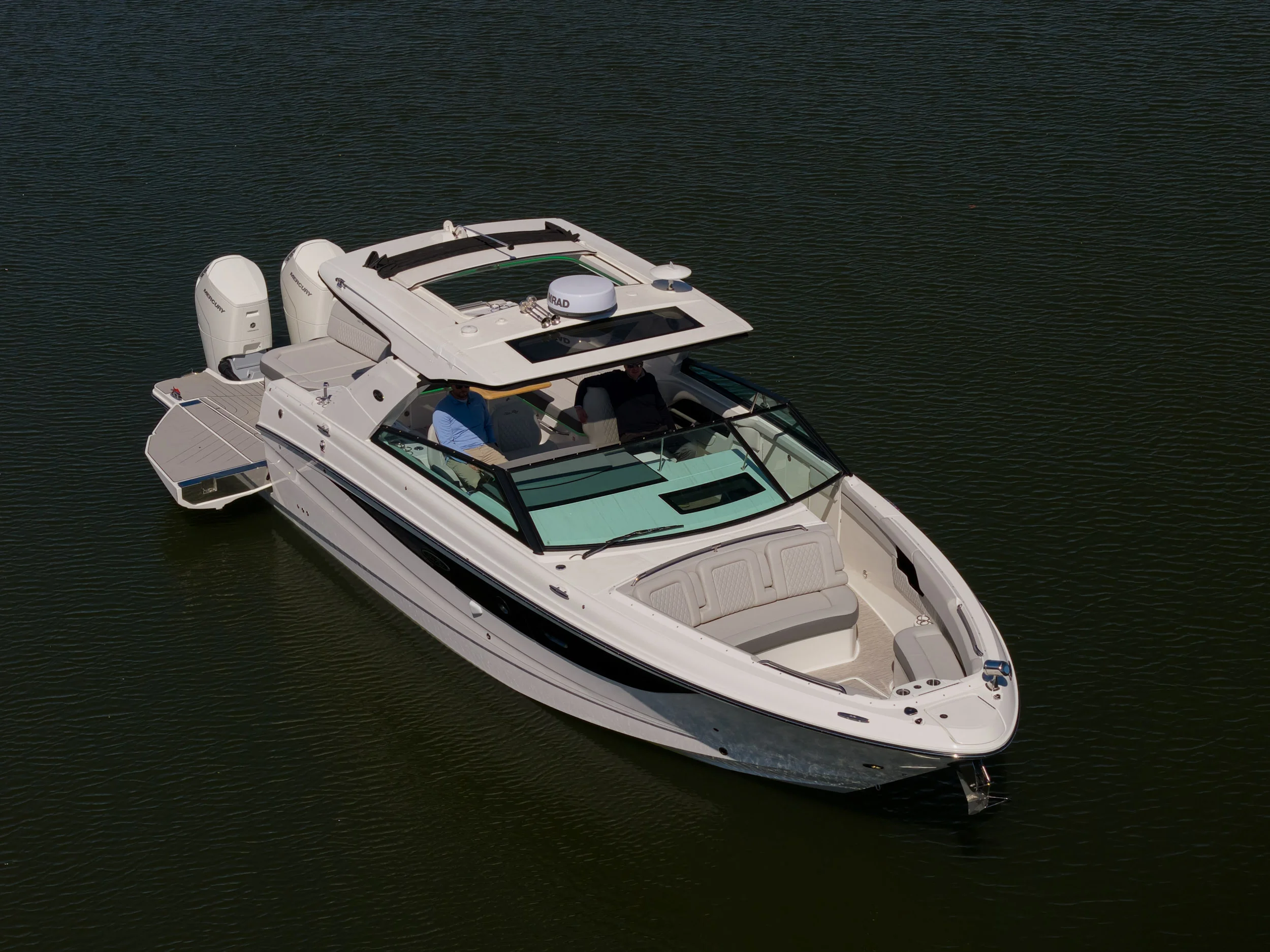 2026 Sea Ray SLX 400 Outboard Image Thumbnail #15