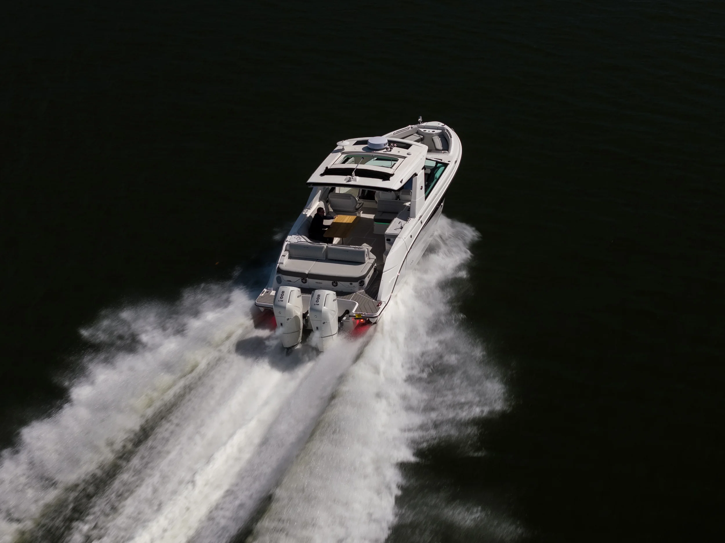 2026 Sea Ray SLX 400 Outboard Image Thumbnail #12
