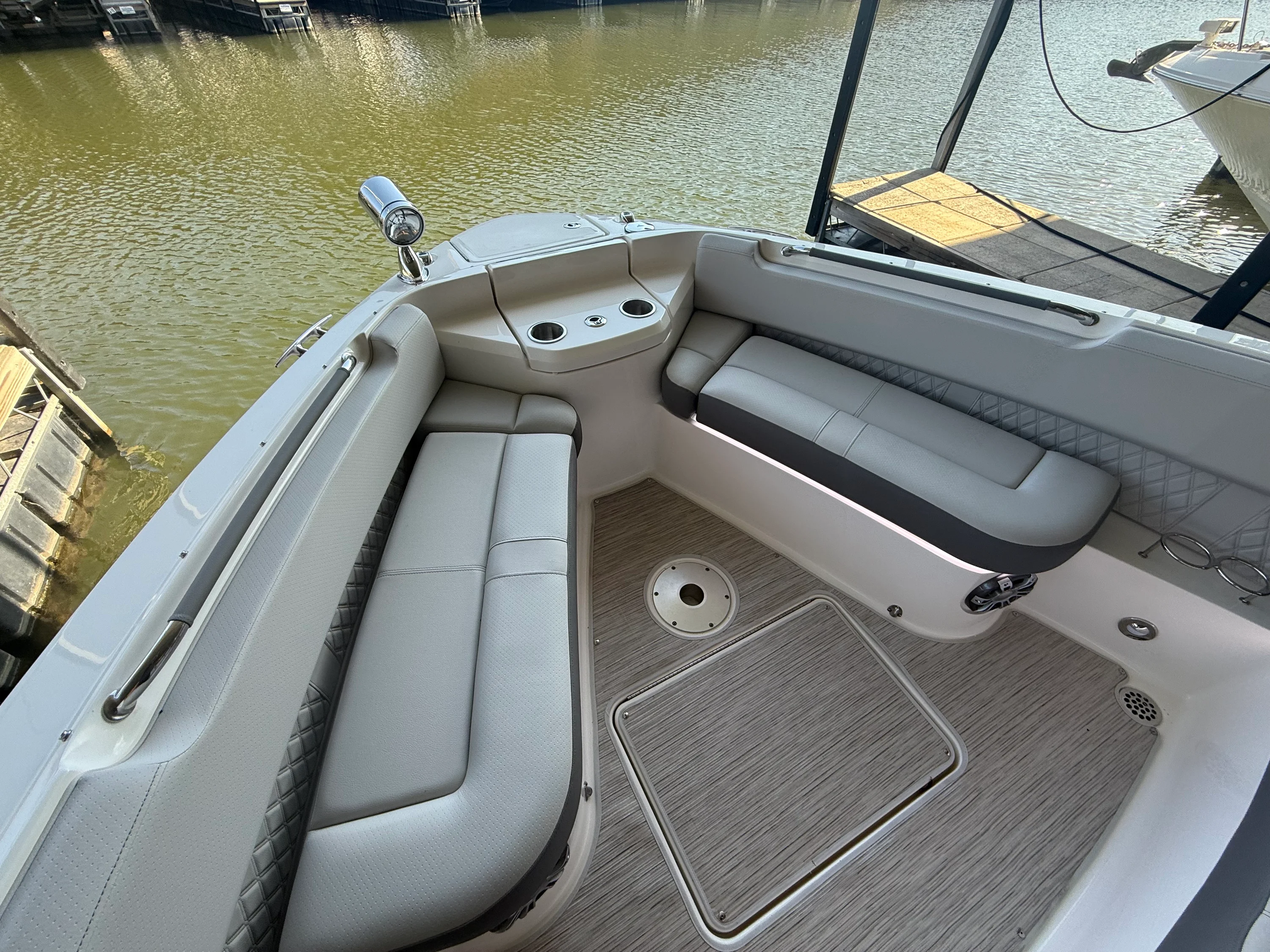 2026 Sea Ray SLX 400 Outboard Image Thumbnail #27